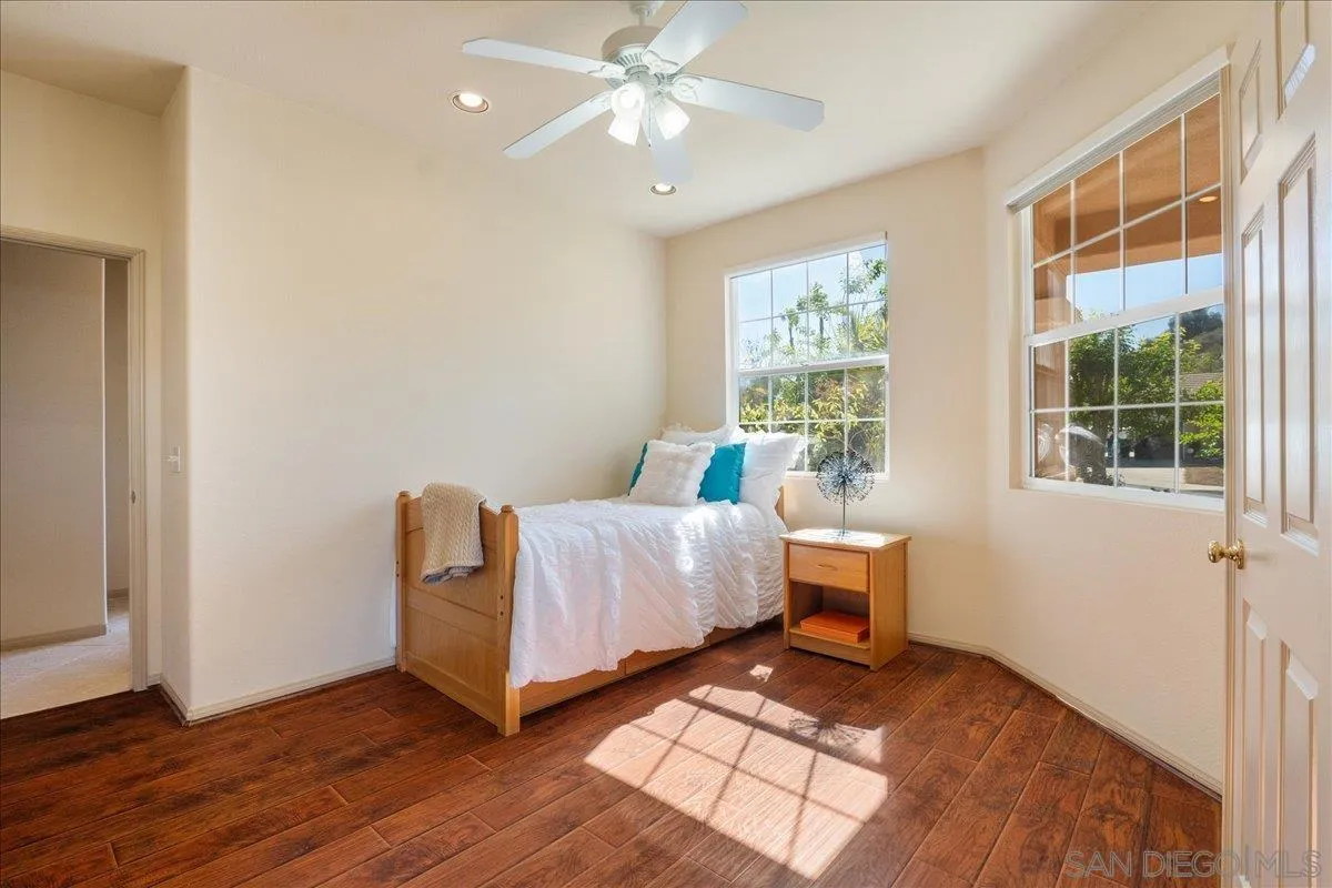 https://cdn.realtyfeed.com/cdn/127/260012911/859d7677db0f914e96e1ab4b29b64f2b.webp
