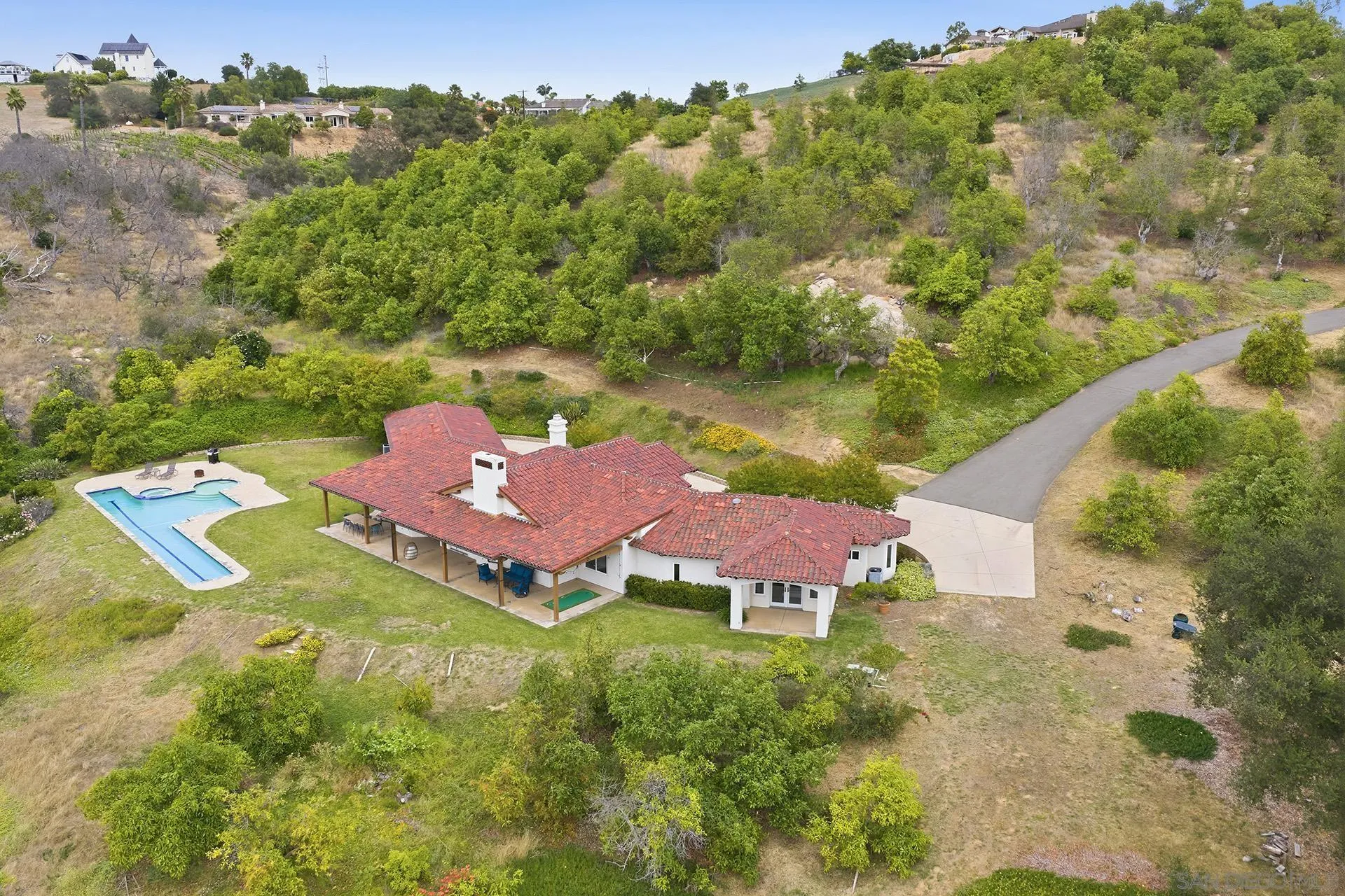 https://cdn.realtyfeed.com/cdn/127/260012913/046024c4d4685e06072615c4ba54de6a.webp