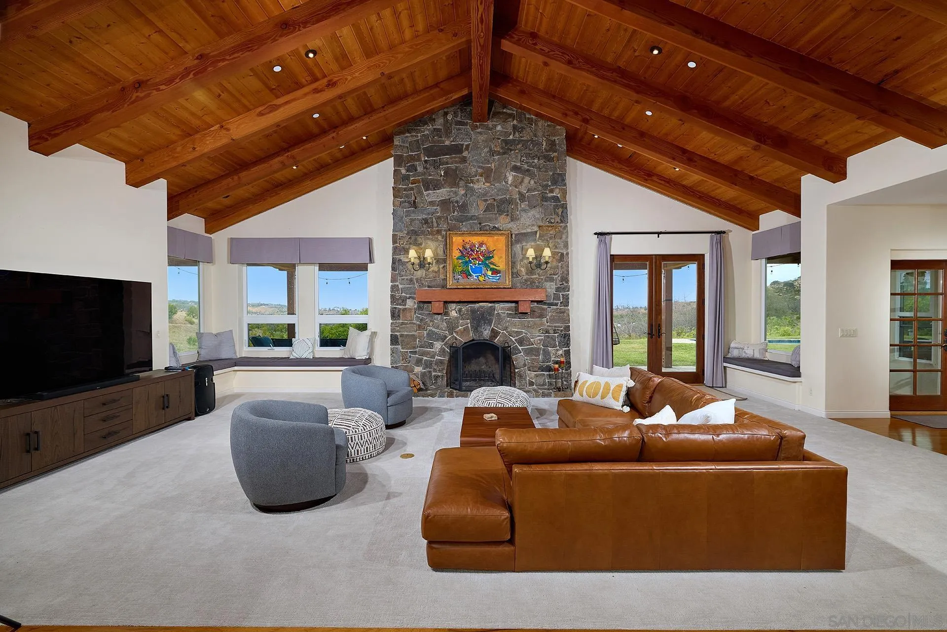 https://cdn.realtyfeed.com/cdn/127/260012913/4d4f29dde42f2df37f15652a80e11db6.webp