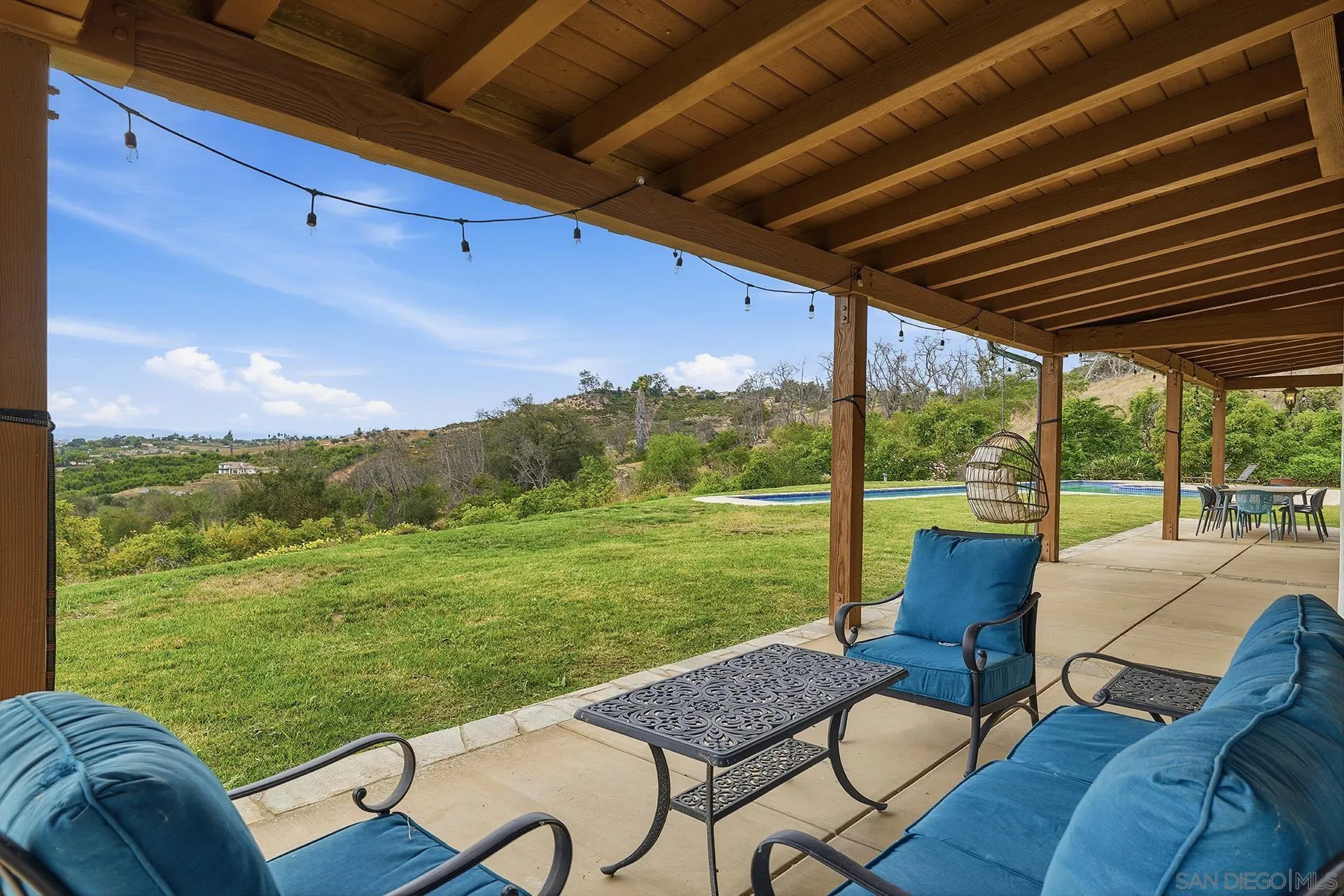 https://cdn.realtyfeed.com/cdn/127/260012913/7705932a91dd920a48312681fb4124ef.webp