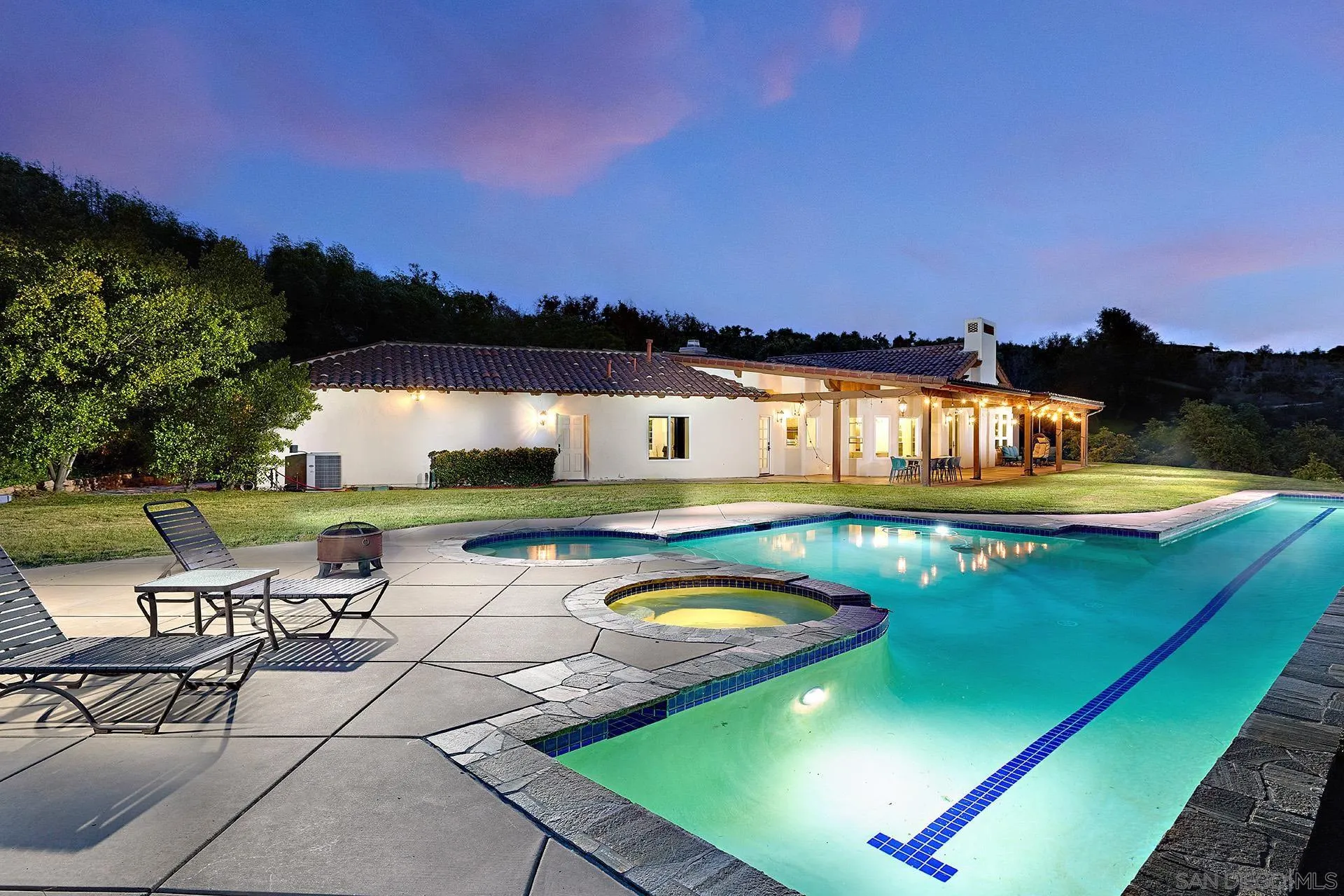 https://cdn.realtyfeed.com/cdn/127/260012913/9b388fb13d639faa547115dc1fe54141.webp