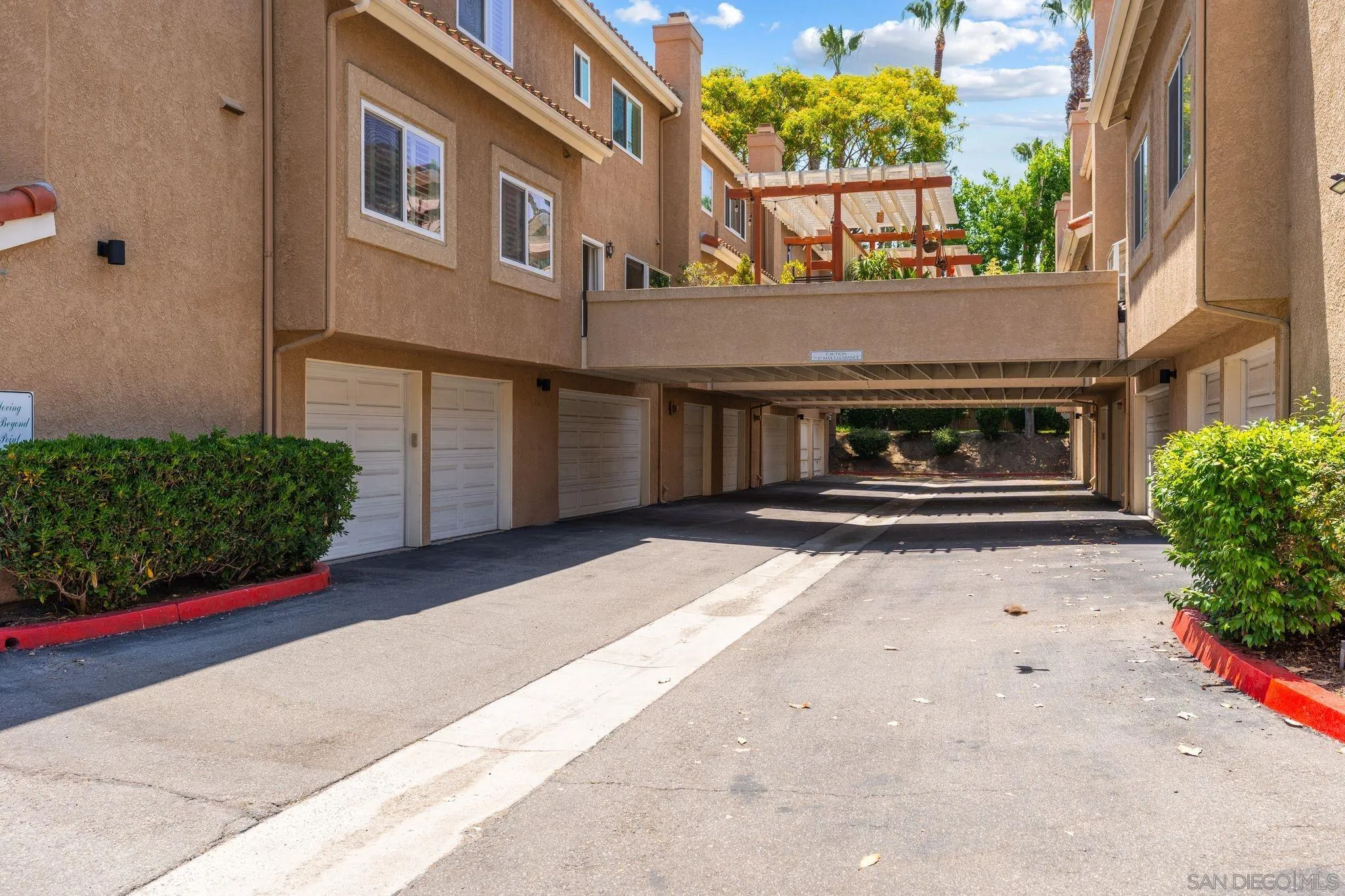 Photo #5: 260012916 Listing: Photo #5