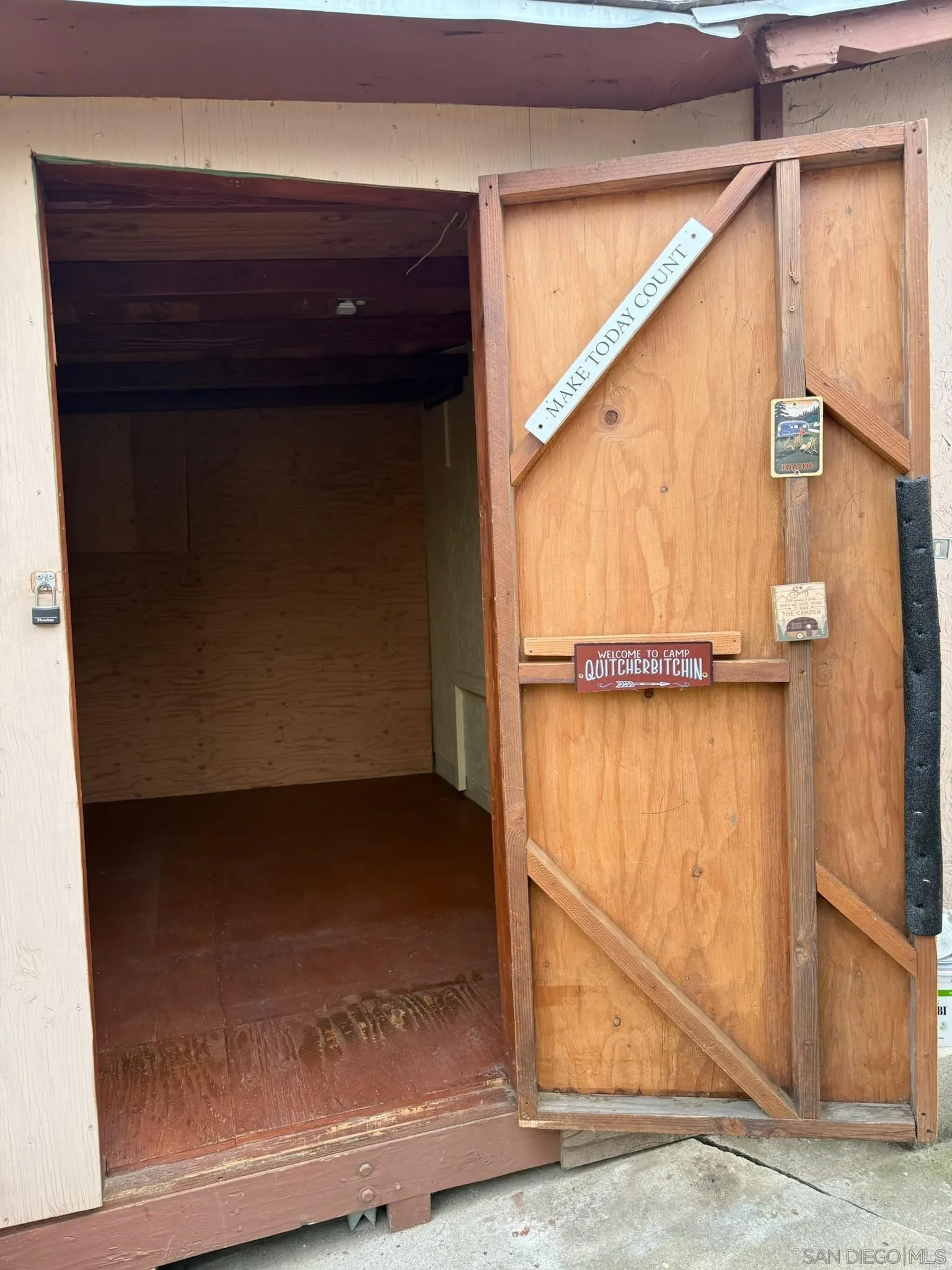 https://cdn.realtyfeed.com/cdn/127/260012919/5a10065df8ab456ace27ddf9a1a4a5cf.webp