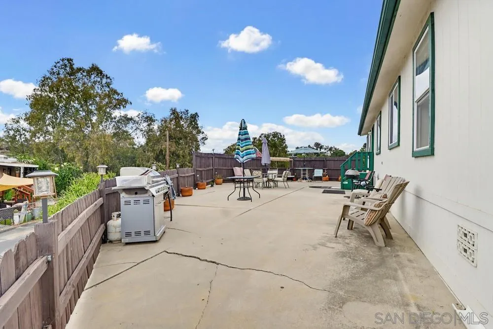 https://cdn.realtyfeed.com/cdn/127/260012919/89a8ca0a97c2c29805a7d2022baf2e92.webp