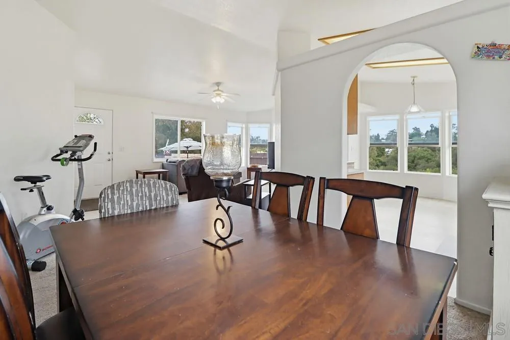 https://cdn.realtyfeed.com/cdn/127/260012919/ab91cfe1e005e14692fc58914a5b9eb1.webp