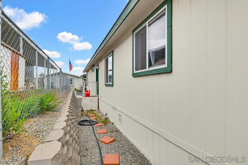 https://cdn.realtyfeed.com/cdn/127/260012919/f8c8040ca5a71a6d66617f28422dad0d.webp