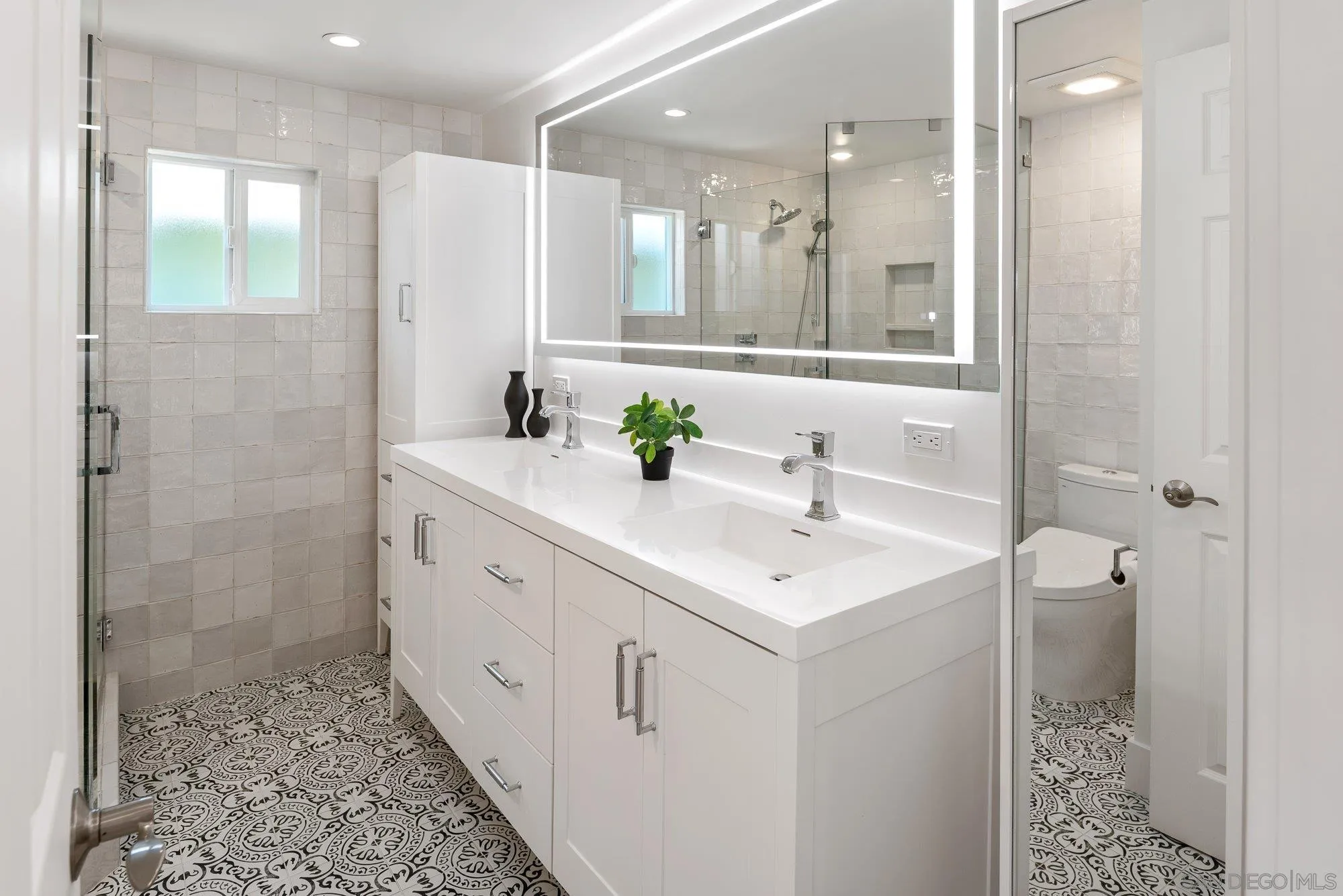 https://cdn.realtyfeed.com/cdn/127/260012926/760b388bf1d8660b044743a0ac189623.webp