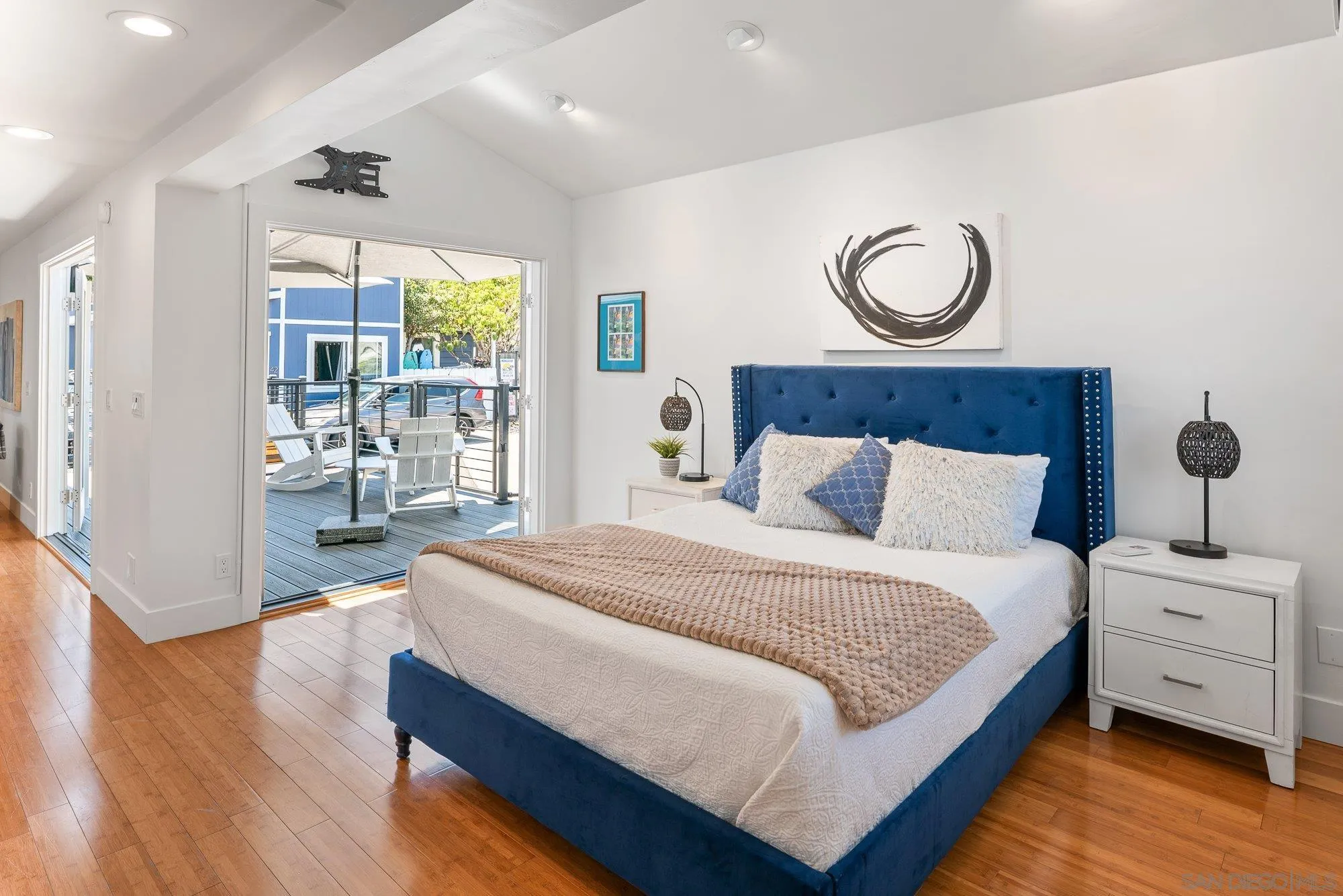 https://cdn.realtyfeed.com/cdn/127/260012926/c4799f2249311d00079447b9a7809d6c.webp