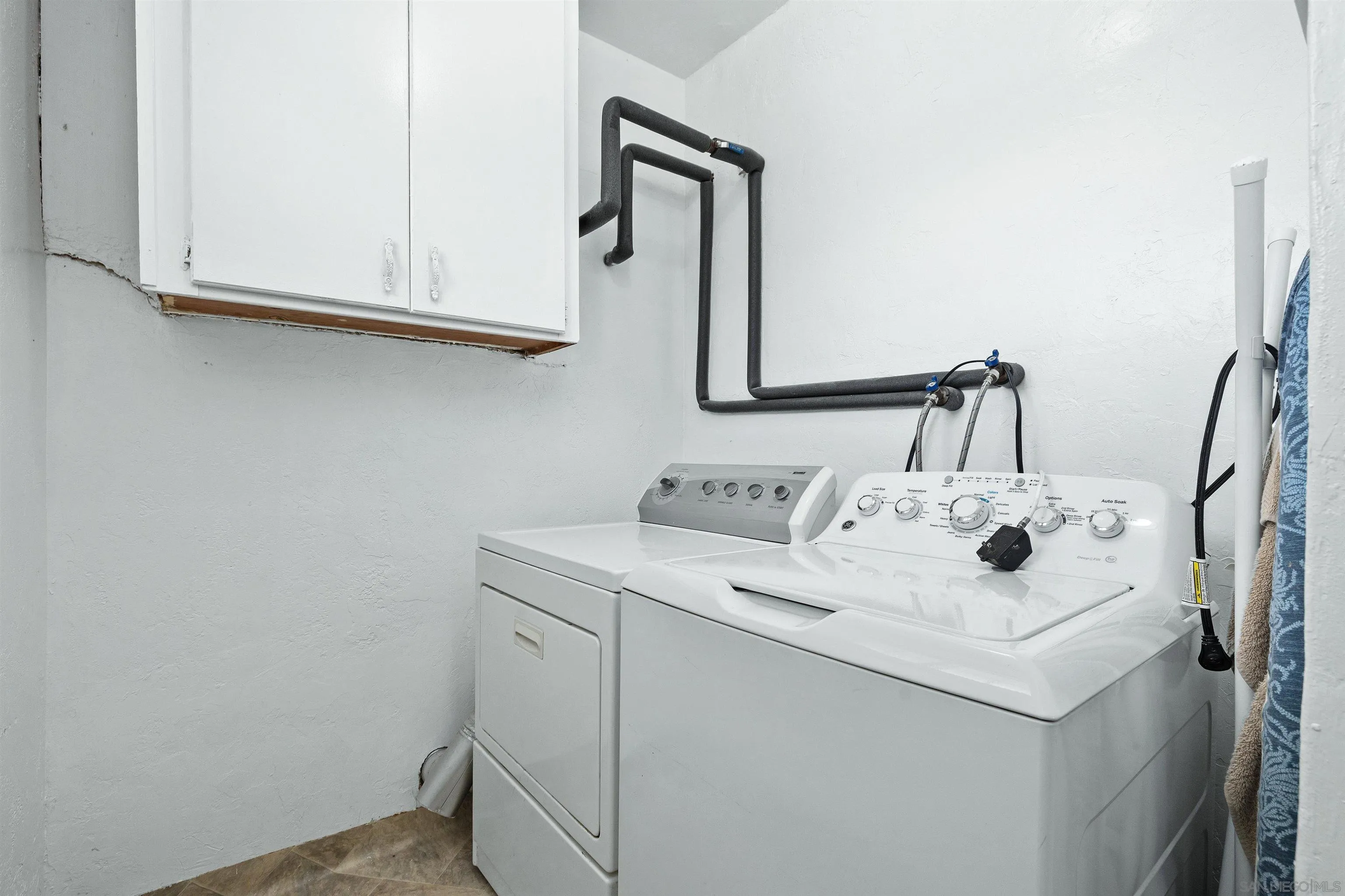 https://cdn.realtyfeed.com/cdn/127/260012927/0992f95ebd50ff9c7e695fef593c4dff.webp