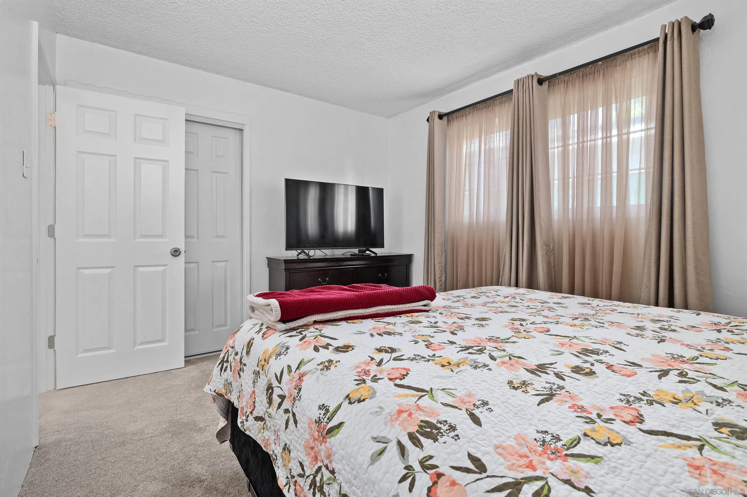 https://cdn.realtyfeed.com/cdn/127/260012927/2904a09683f025d117a4ae3098cff3ce.webp