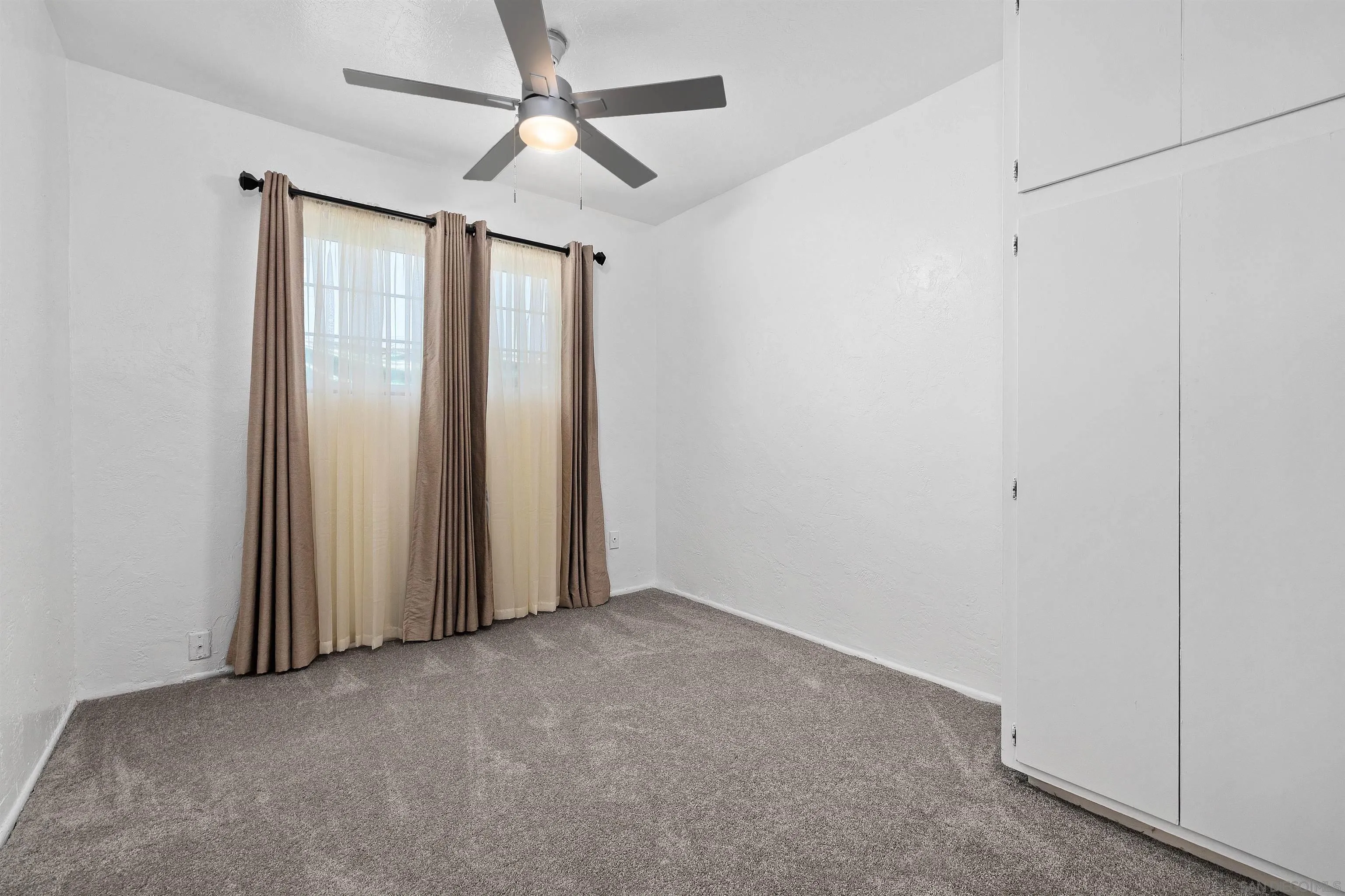https://cdn.realtyfeed.com/cdn/127/260012927/9f948c8779eb7350b2aa86952d6630a8.webp