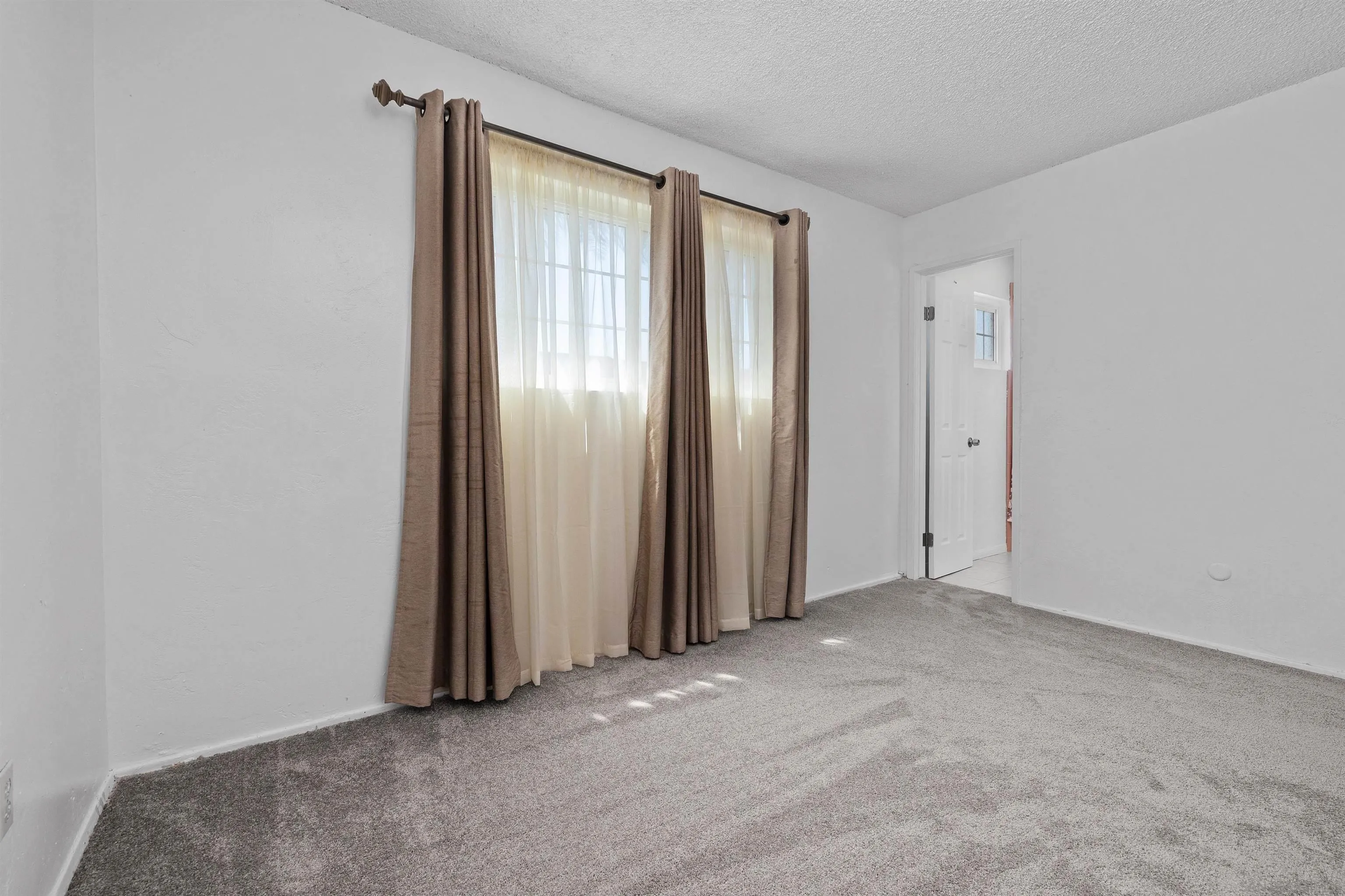 https://cdn.realtyfeed.com/cdn/127/260012927/a2a55887ea65d4920e126c9c5f6f1090.webp