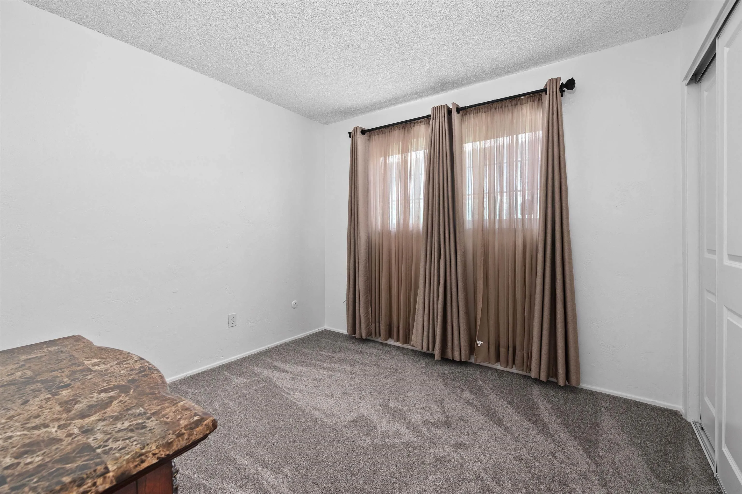 https://cdn.realtyfeed.com/cdn/127/260012927/d5bf939cb2f82a34d3a96bed2b79b739.webp