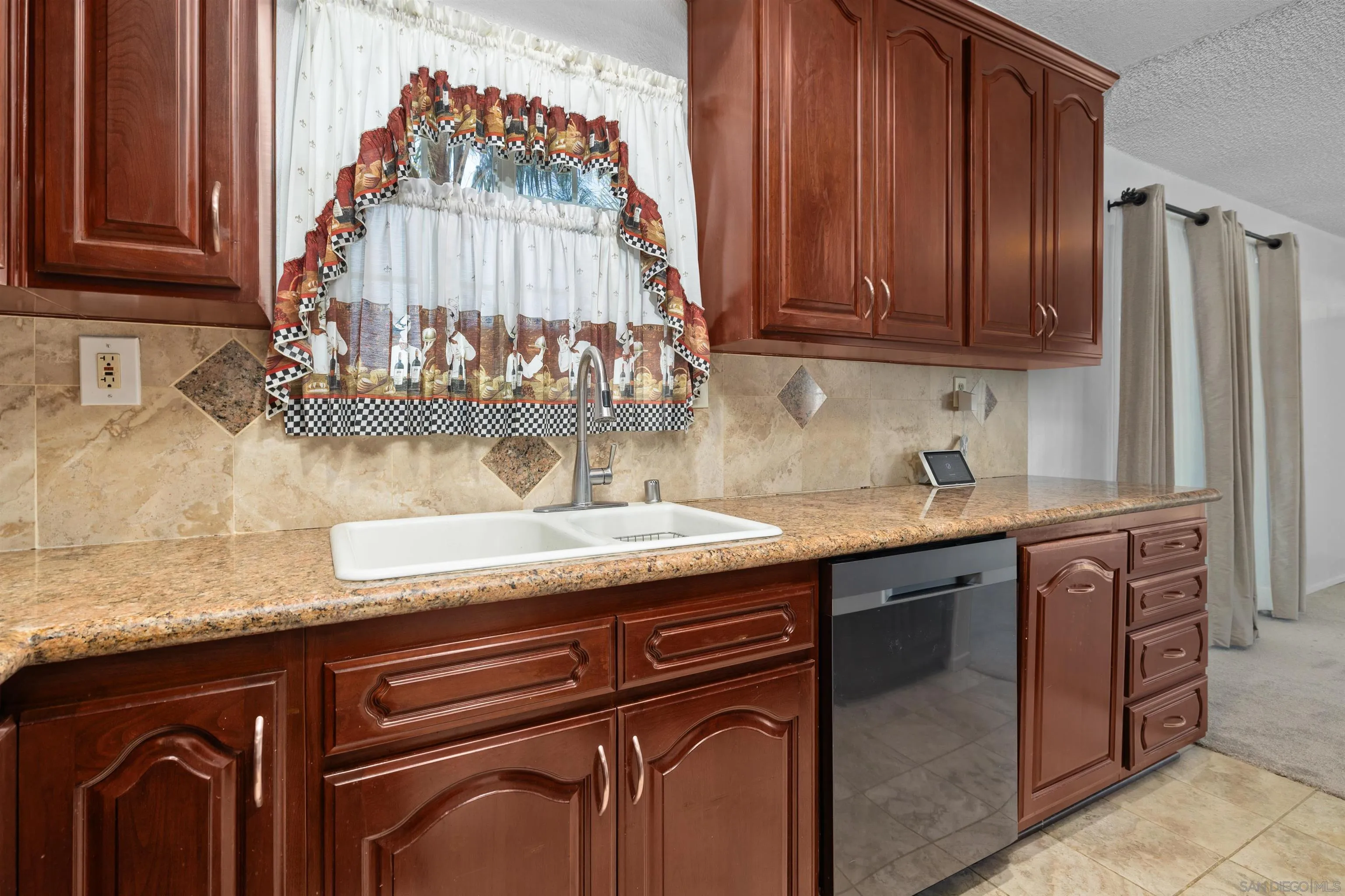 https://cdn.realtyfeed.com/cdn/127/260012927/e2c278490a820fb3bc69ed6a66adf312.webp