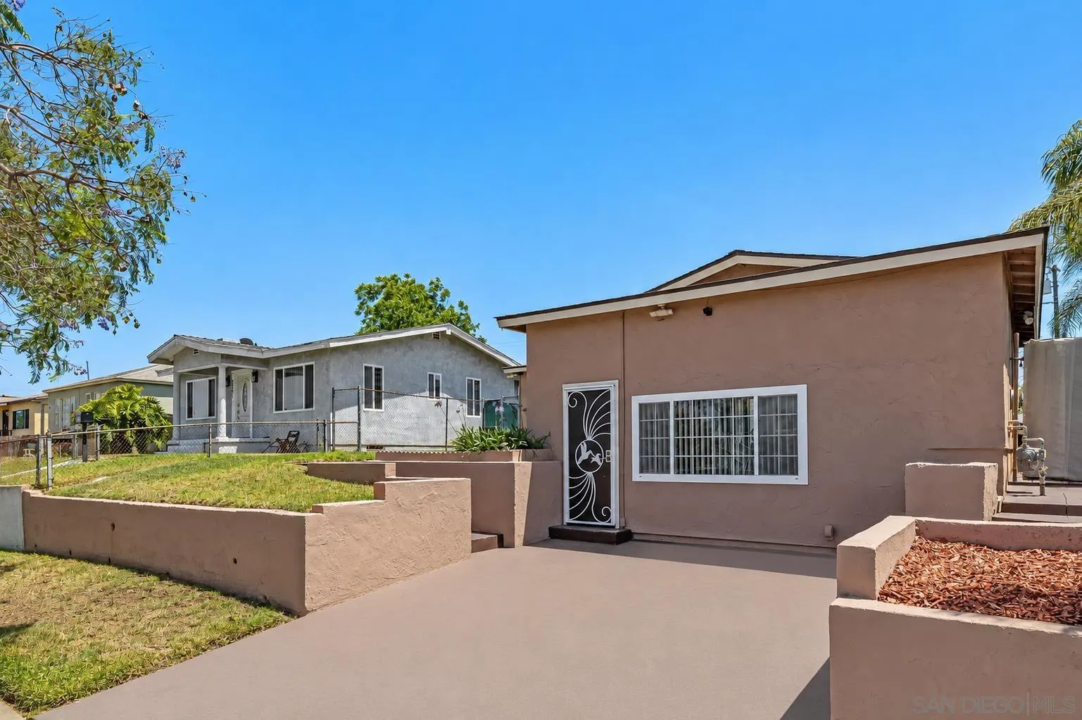 https://cdn.realtyfeed.com/cdn/127/260012927/edd0297358c46d467a7232a36f1279e5.webp