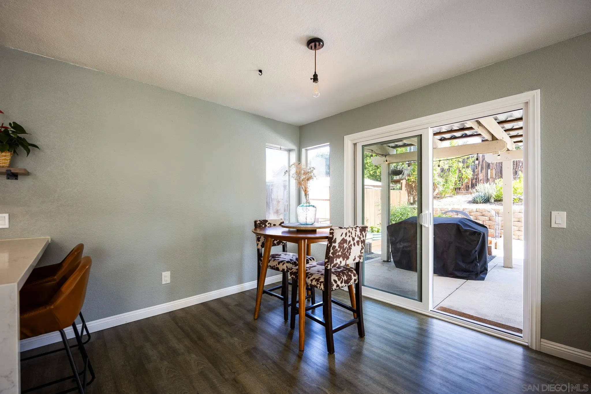 https://cdn.realtyfeed.com/cdn/127/260012928/53f06dbe817bc21afbc1fcdf1e31ddb2.webp