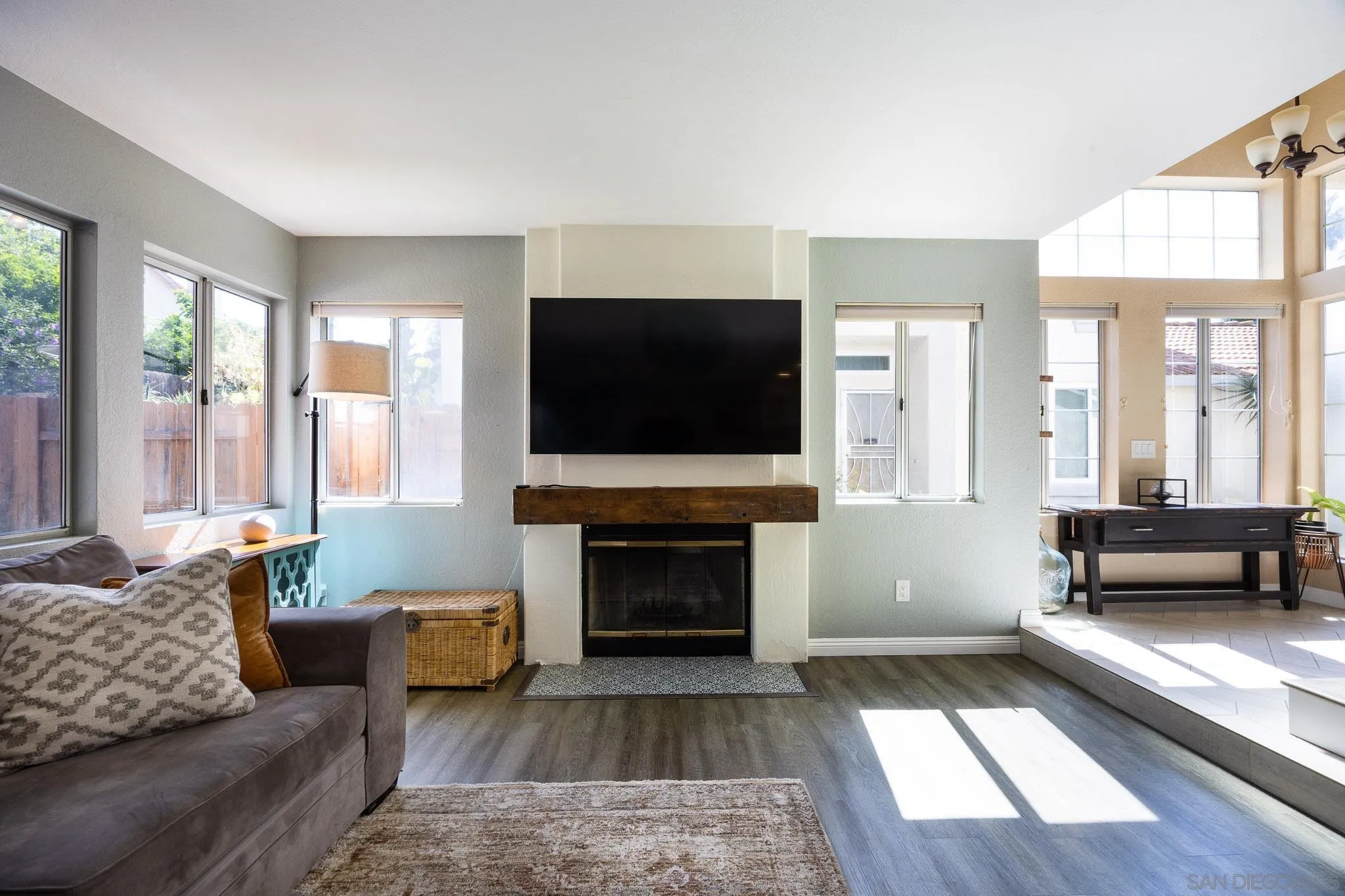 https://cdn.realtyfeed.com/cdn/127/260012928/723973b9035e4b7c647b2e08edbbb136.webp