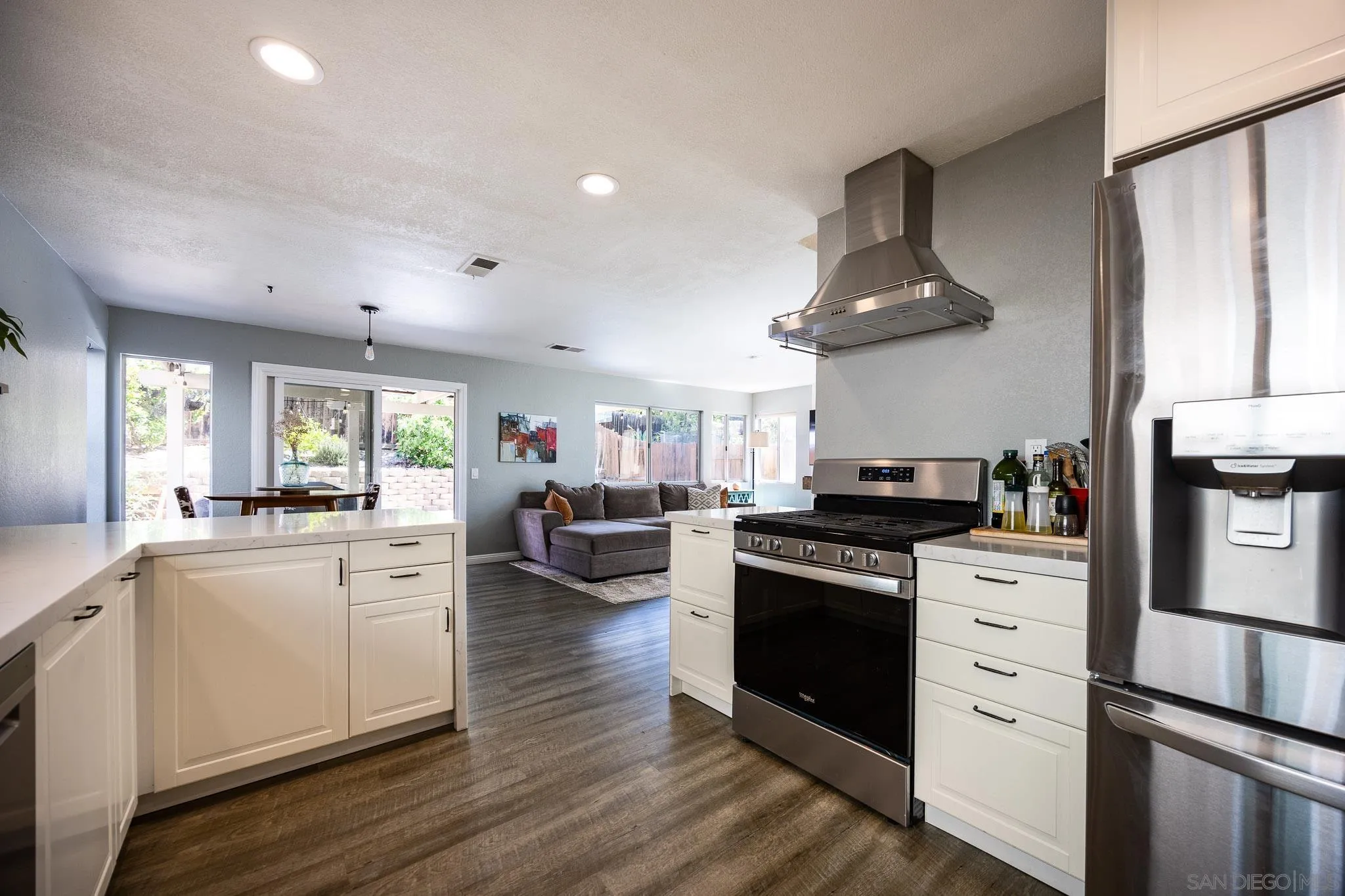 https://cdn.realtyfeed.com/cdn/127/260012928/eab42ebab1b184b2148a31deddc49abd.webp