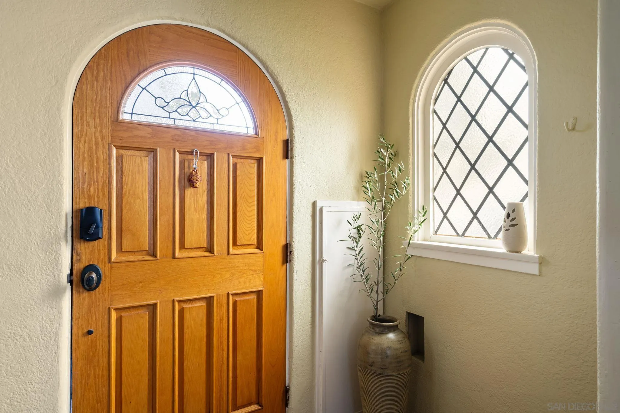 https://cdn.realtyfeed.com/cdn/127/260012931/a8beab710e49c0b947646c91e3bf5ac9.webp
