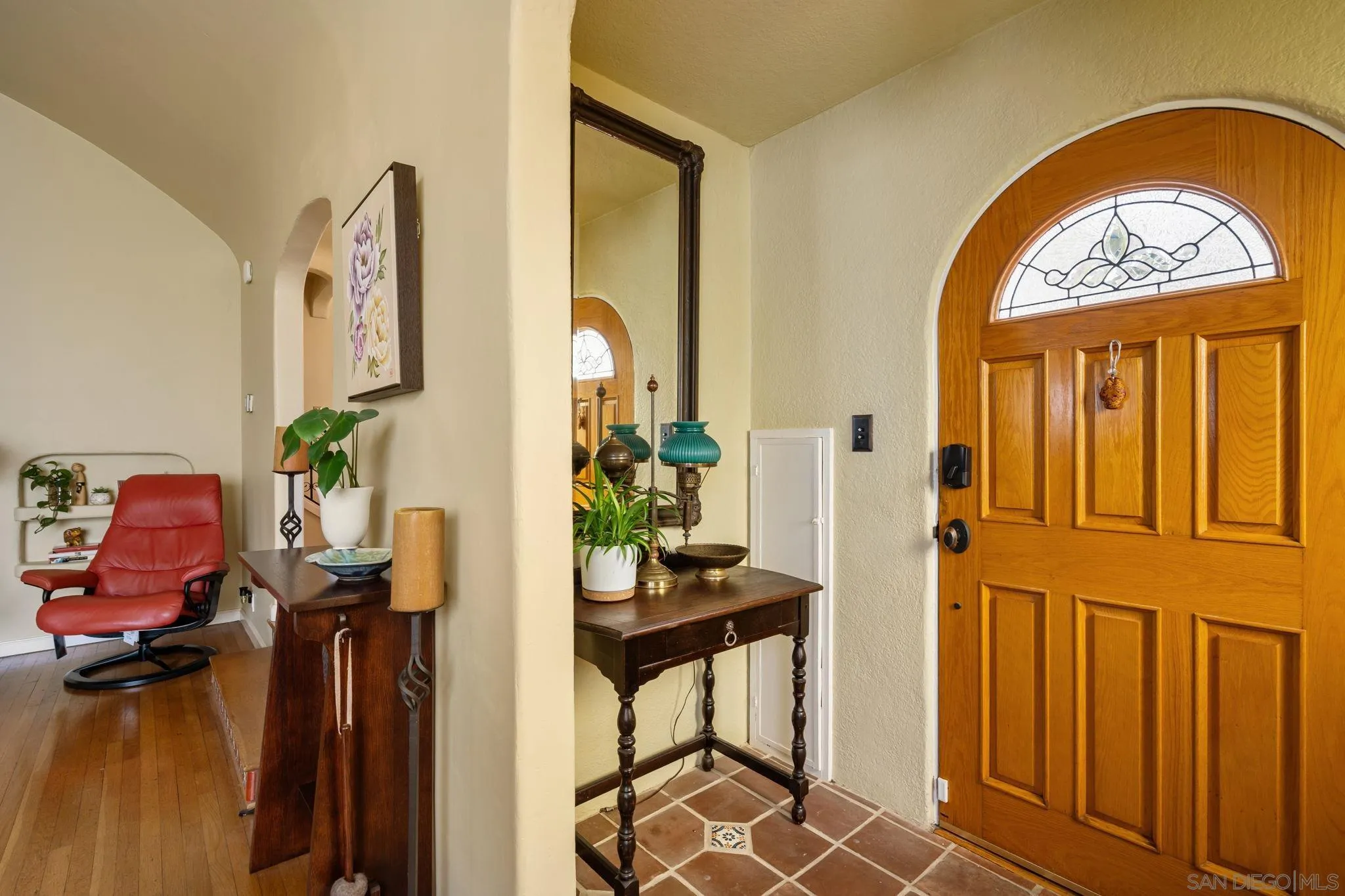 https://cdn.realtyfeed.com/cdn/127/260012931/beb1aa14203d74d20d1ab977ec24b722.webp