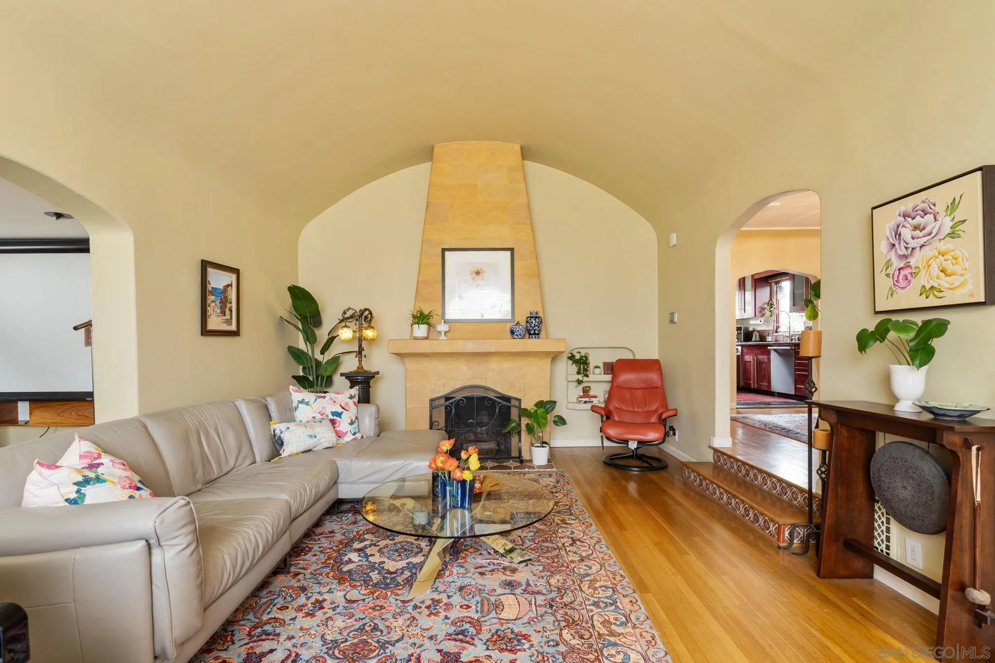 https://cdn.realtyfeed.com/cdn/127/260012931/fe5f1054a3caa72272fda715066f7bd3.webp
