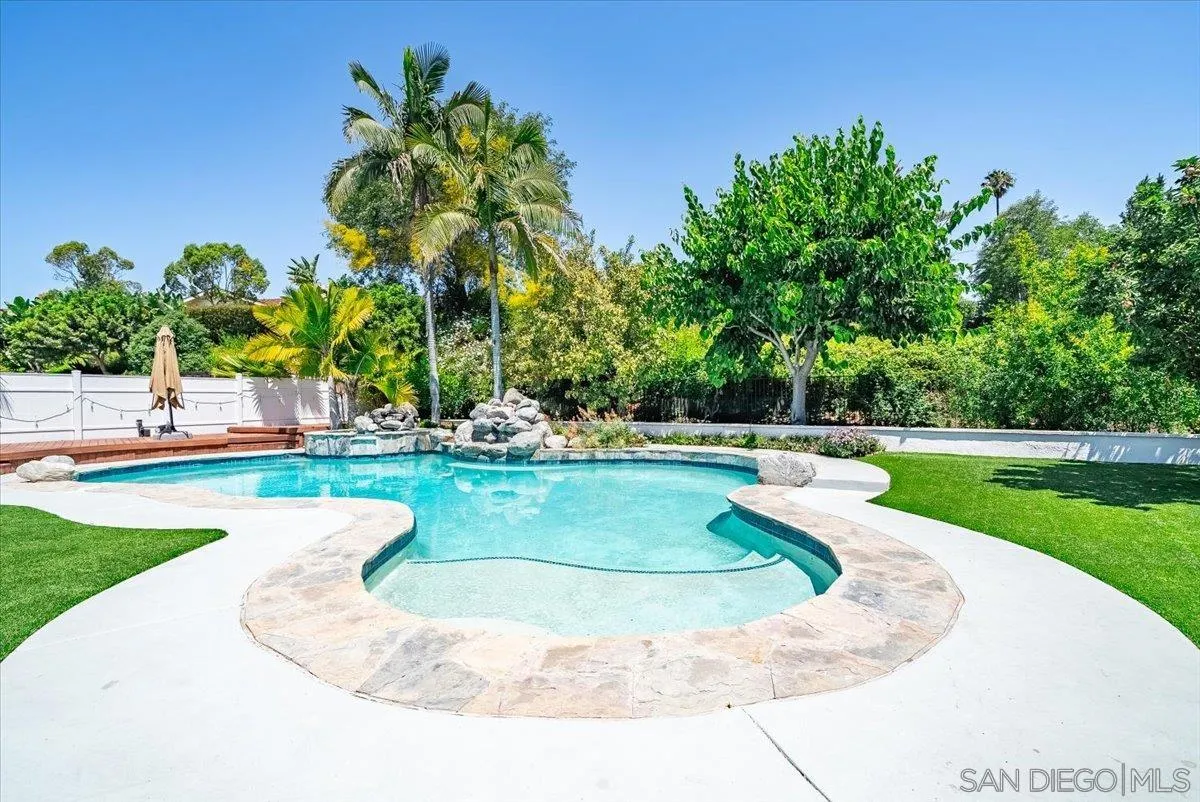 https://cdn.realtyfeed.com/cdn/127/260012932/0f1f454d40b2c43cb8cdd1c7b4ba35f6.webp