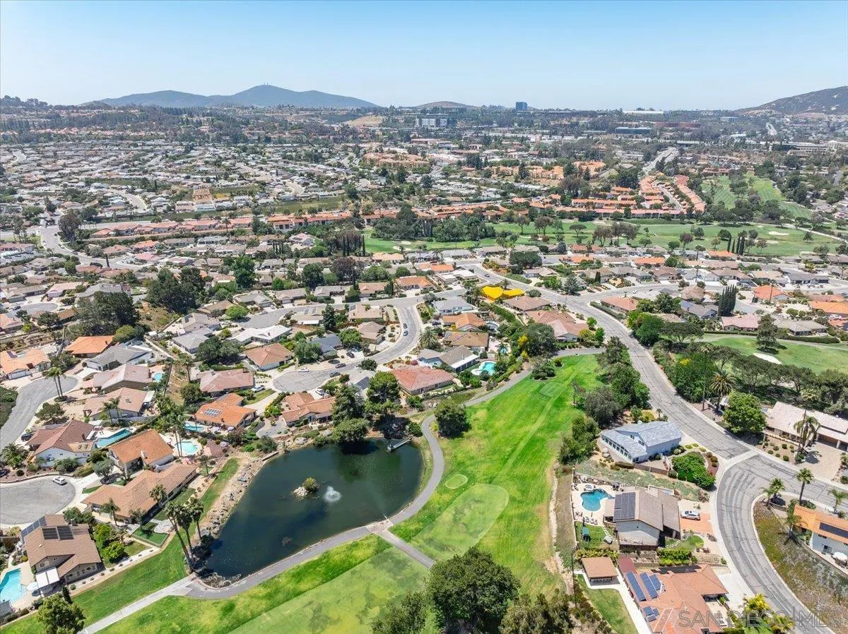 https://cdn.realtyfeed.com/cdn/127/260012932/51c228ff0e89b7da47ee8743d352c922.webp