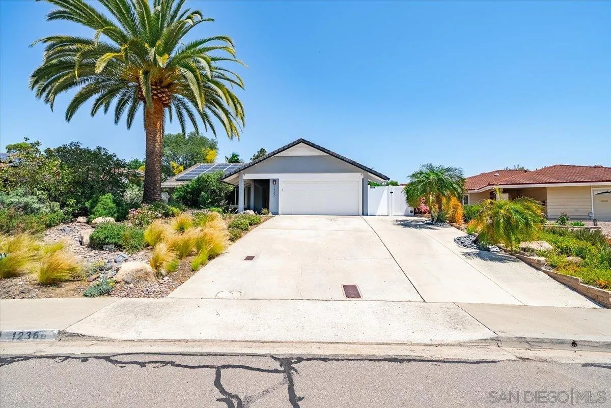 https://cdn.realtyfeed.com/cdn/127/260012932/ae15a95eed9e469636f6c48f42e28f58.webp