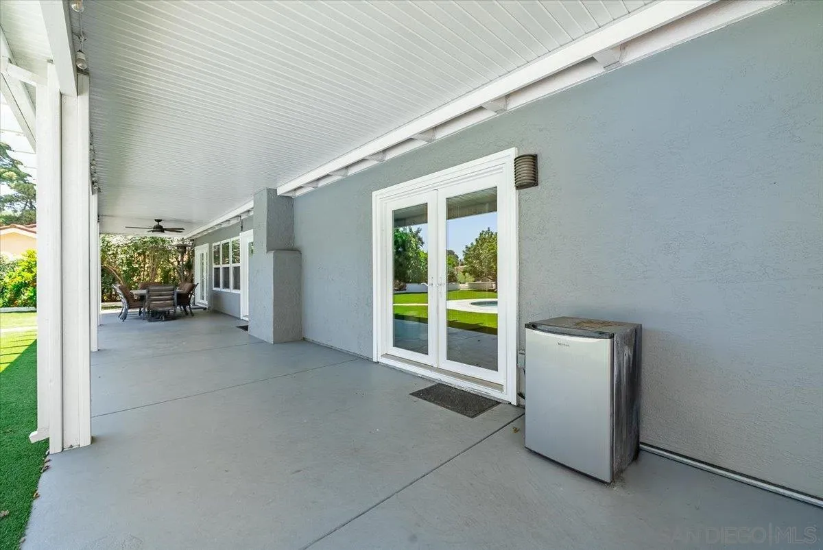 https://cdn.realtyfeed.com/cdn/127/260012932/b548a267fd8c75bde08f6caed6527ca6.webp