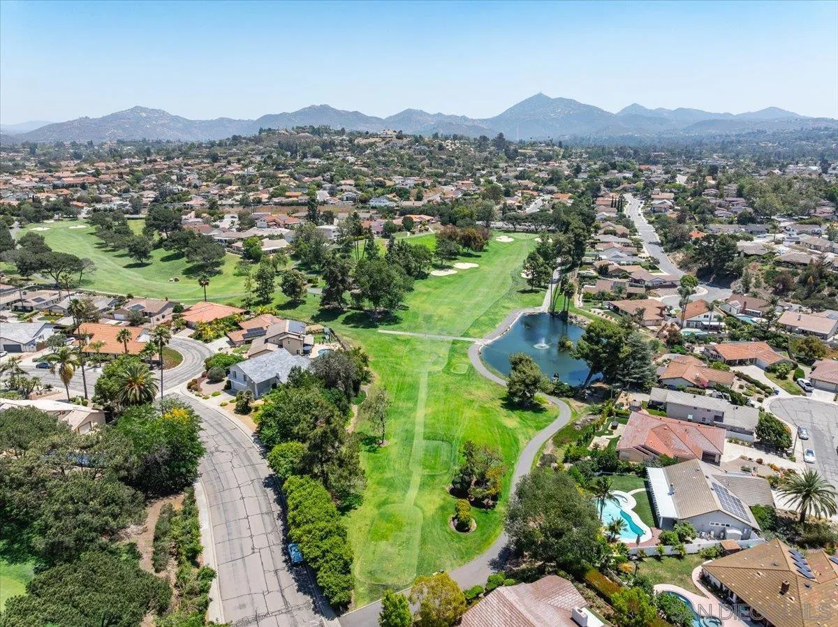 https://cdn.realtyfeed.com/cdn/127/260012932/b7ea9c20bdbc4046764c8bf482ce35c4.webp