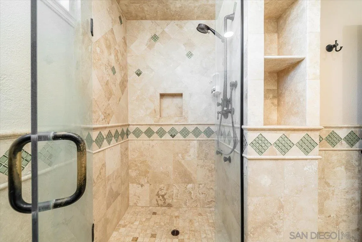 https://cdn.realtyfeed.com/cdn/127/260012932/b8c3a903f344da4b130e37090361a310.webp
