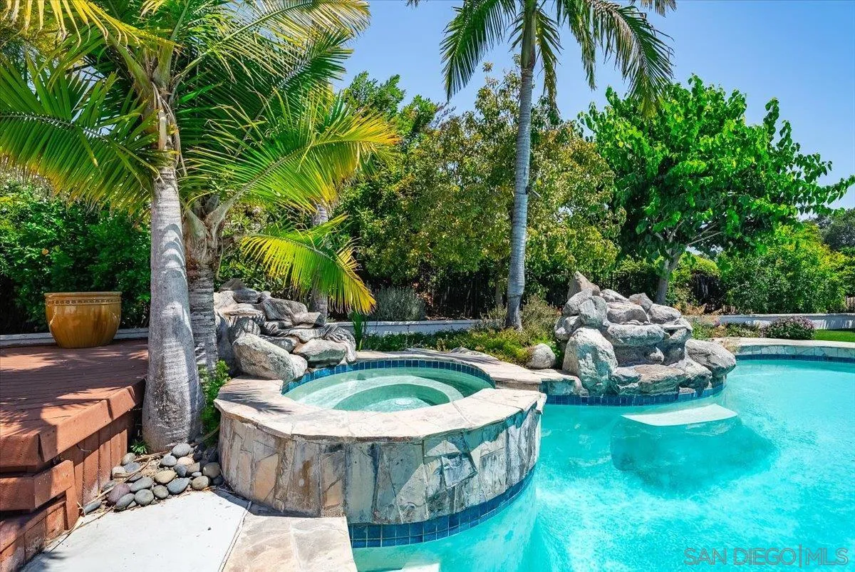 https://cdn.realtyfeed.com/cdn/127/260012932/d92ad362ff7243f03b2f94322f65ae9c.webp