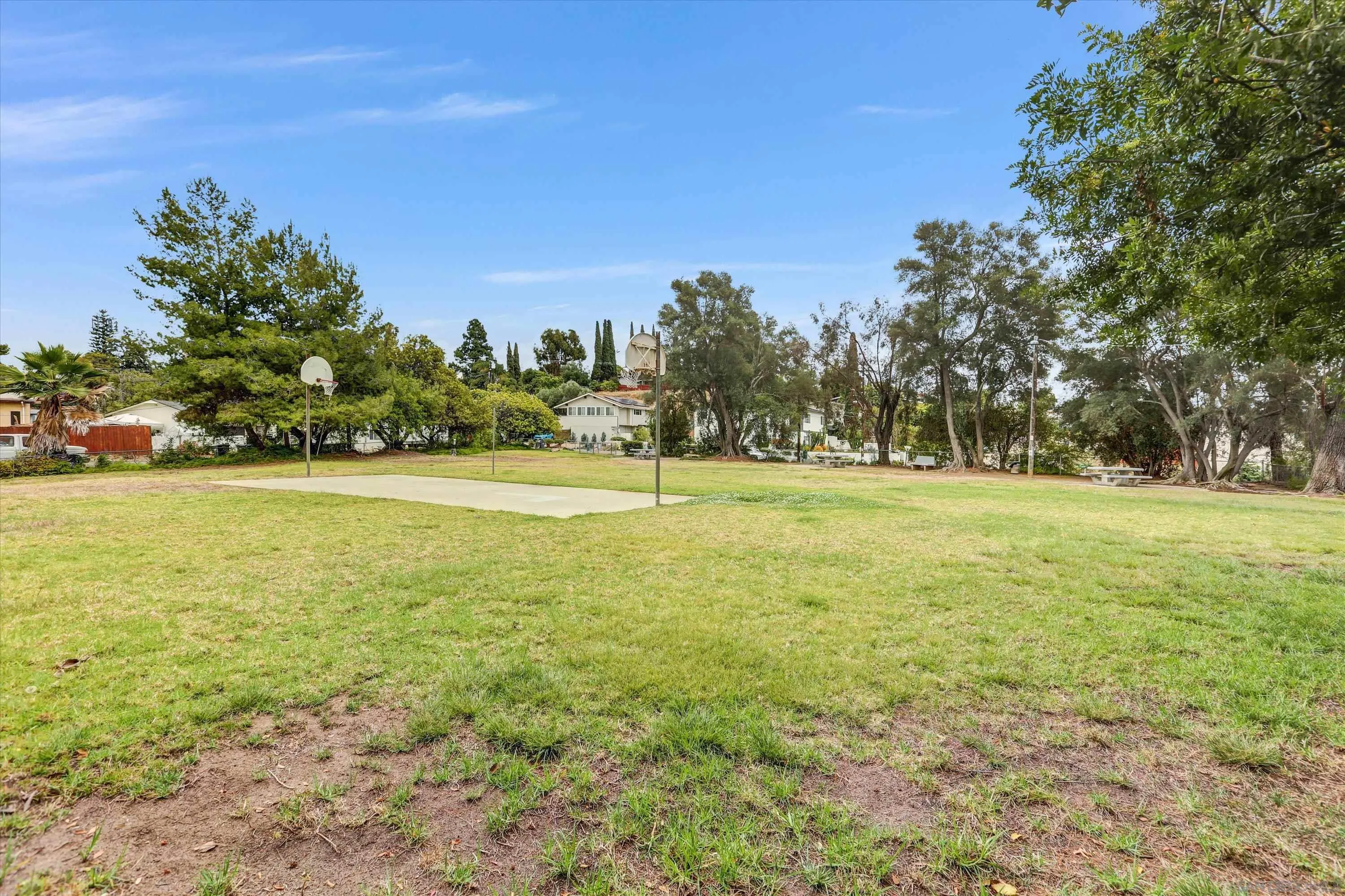 https://cdn.realtyfeed.com/cdn/127/260012933/2de5f6463c7cd11f757dca16a118ea46.webp
