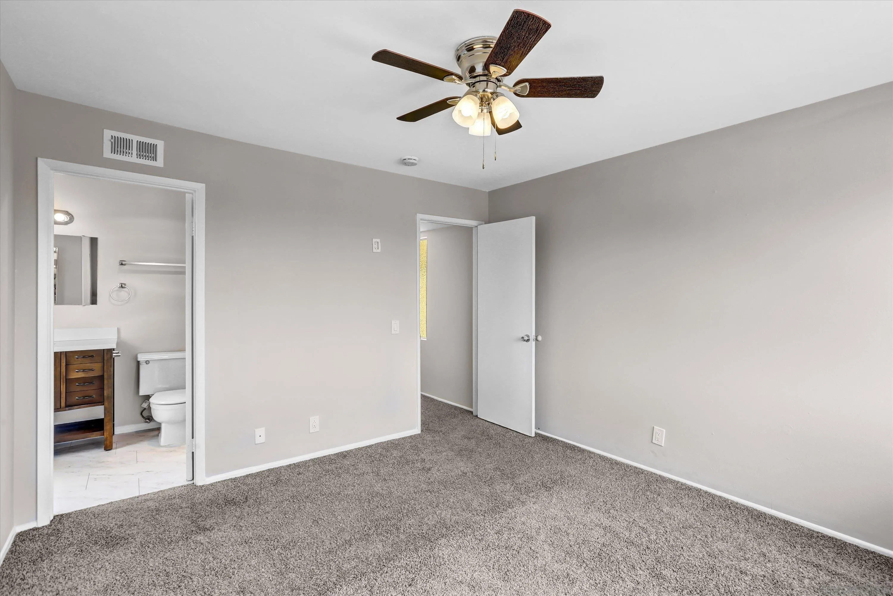 https://cdn.realtyfeed.com/cdn/127/260012933/4f3efab02b05c3cfbb224bc793bd1567.webp