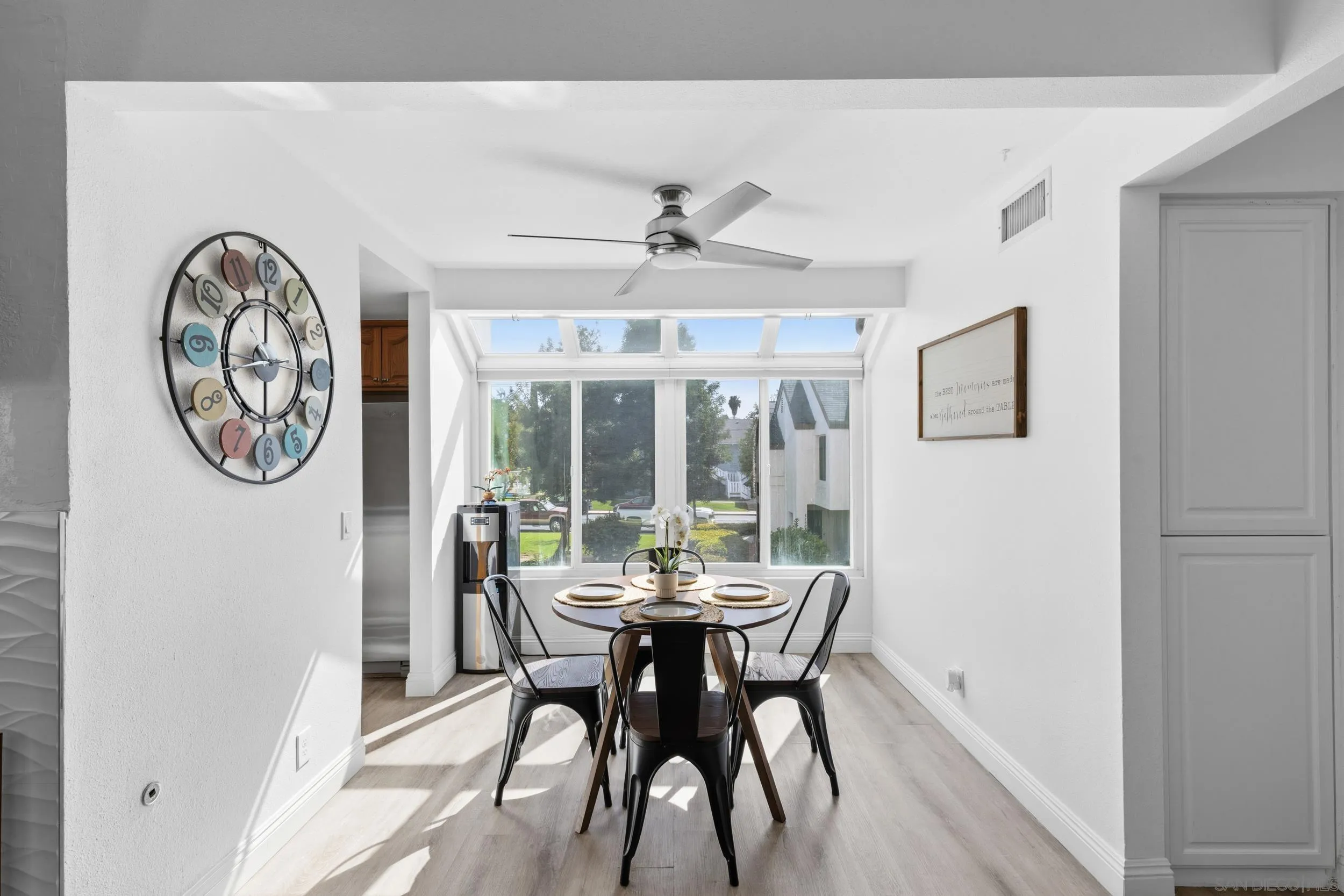 https://cdn.realtyfeed.com/cdn/127/260012934/773bf33251106bc57db5bad0a94a9dea.webp