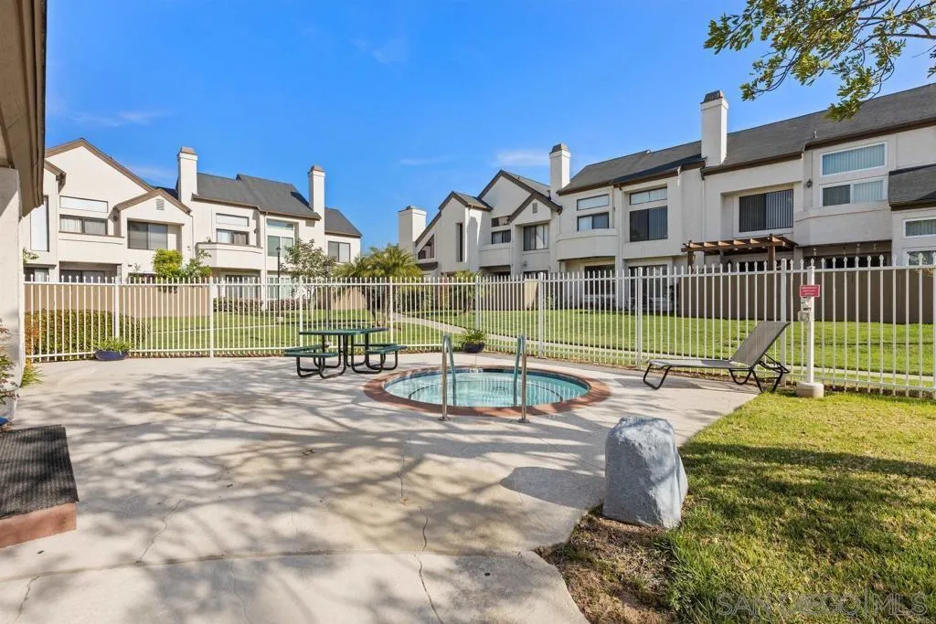 https://cdn.realtyfeed.com/cdn/127/260012934/8f95b83363e0e674129f7f366d8c5e76.webp