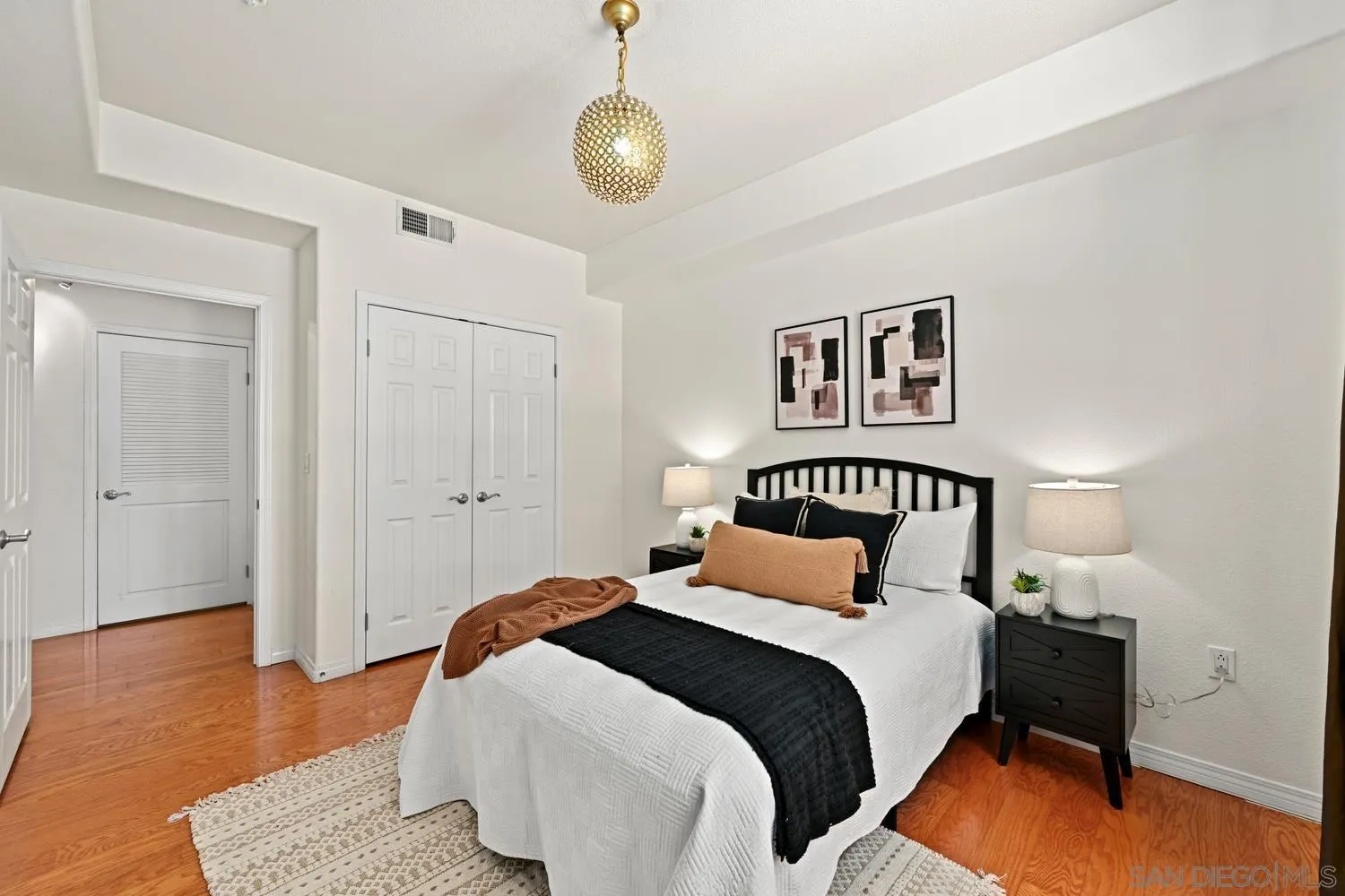 Photo #17: 260012937 Listing: Photo #17