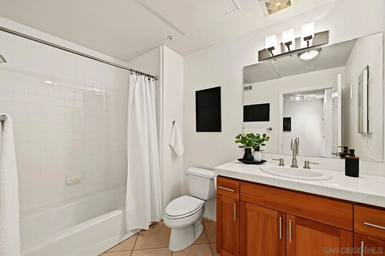 Photo #19: 260012937 Listing: Photo #19
