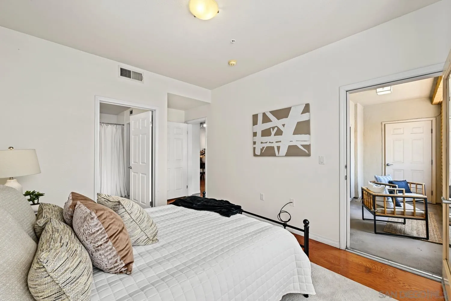 Photo #14: 260012937 Listing: Photo #14