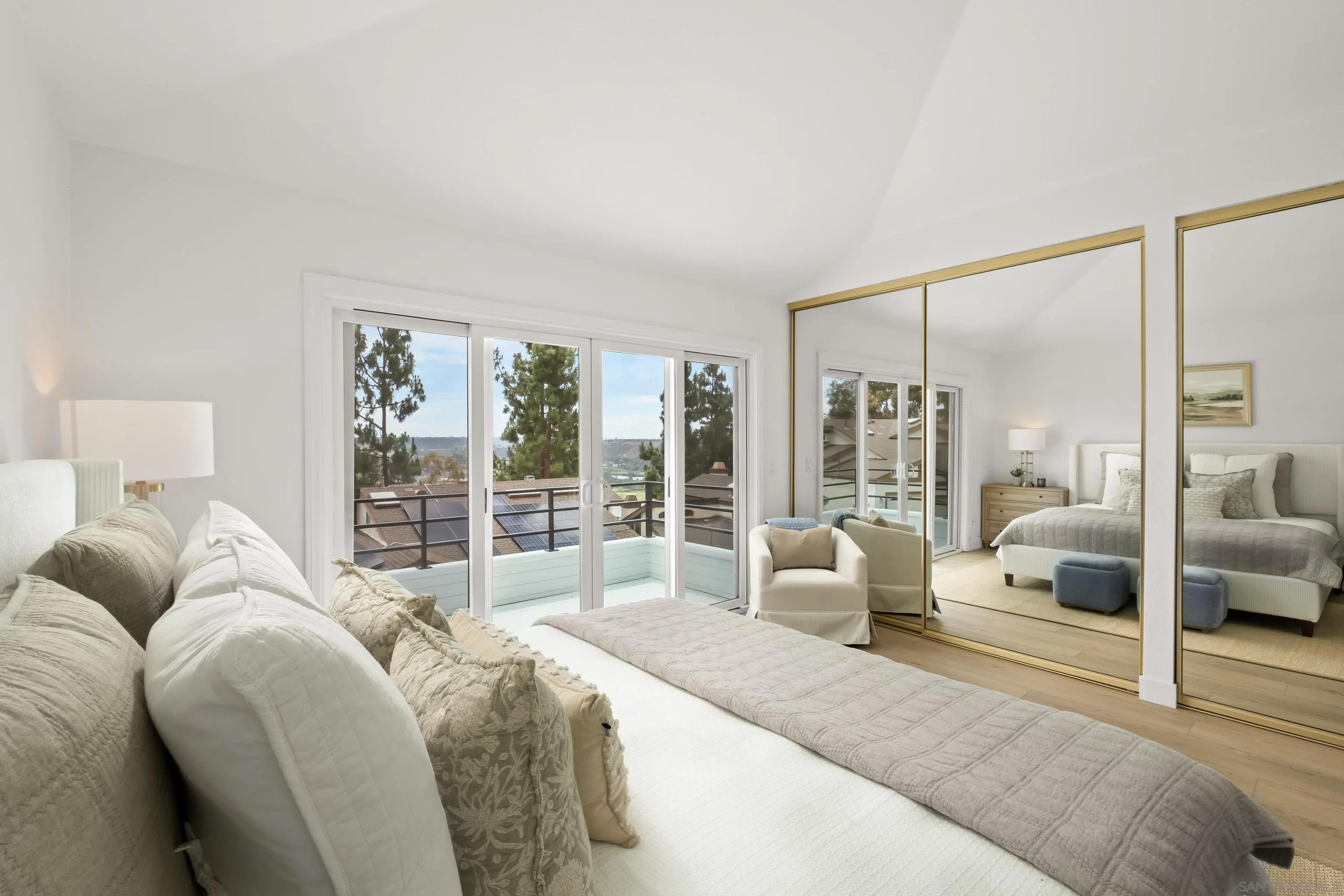 https://cdn.realtyfeed.com/cdn/127/260012940/2c2d84990404d9e11bb404ba58d9f906.webp