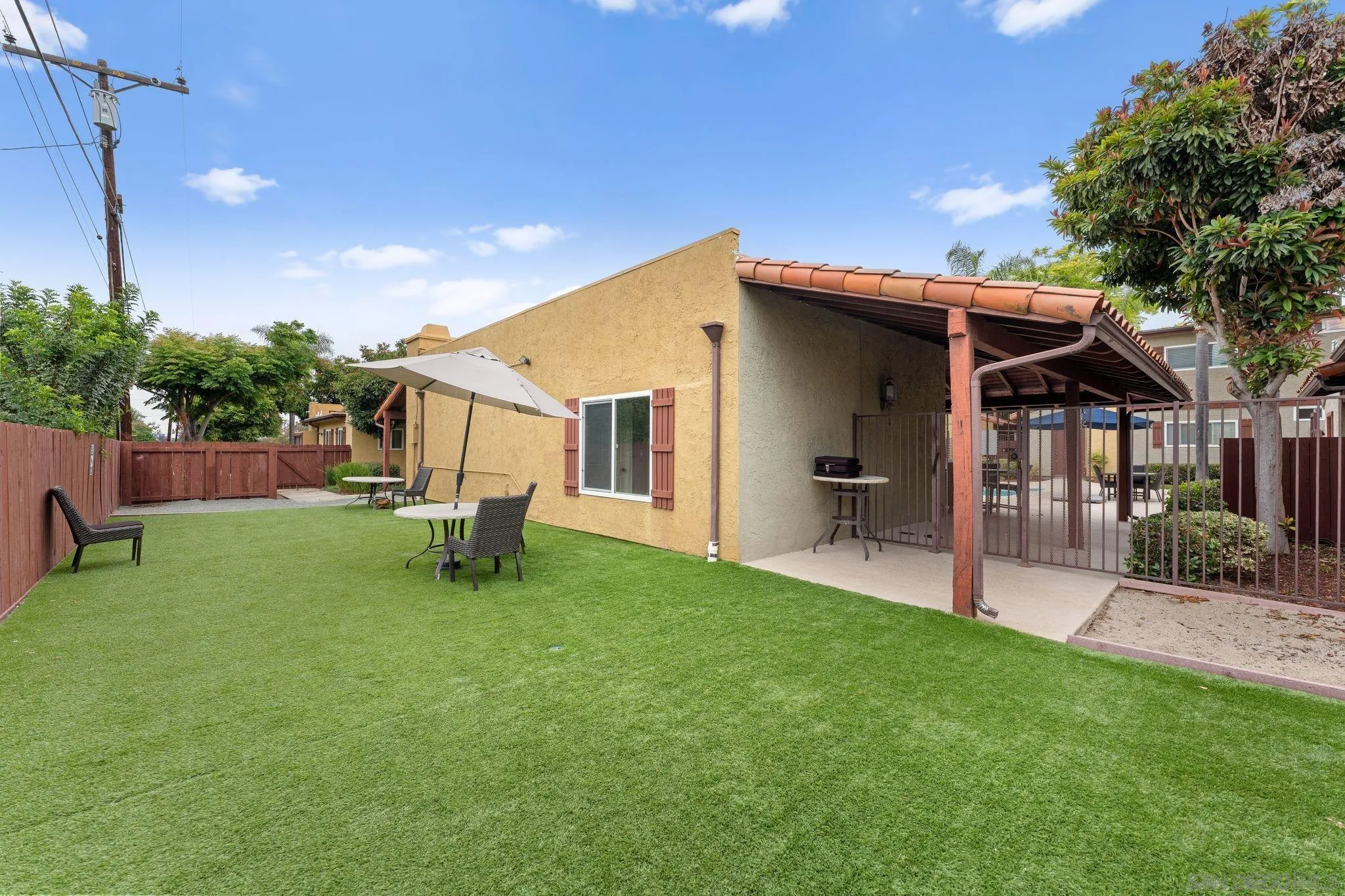 Photo #8: 260012942 Listing: Photo #8