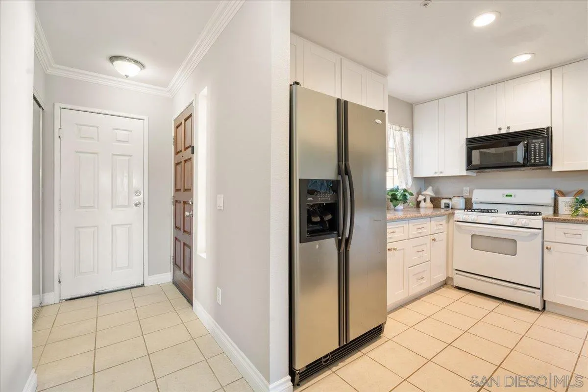 Photo #7: 260012944 Listing: Photo #7