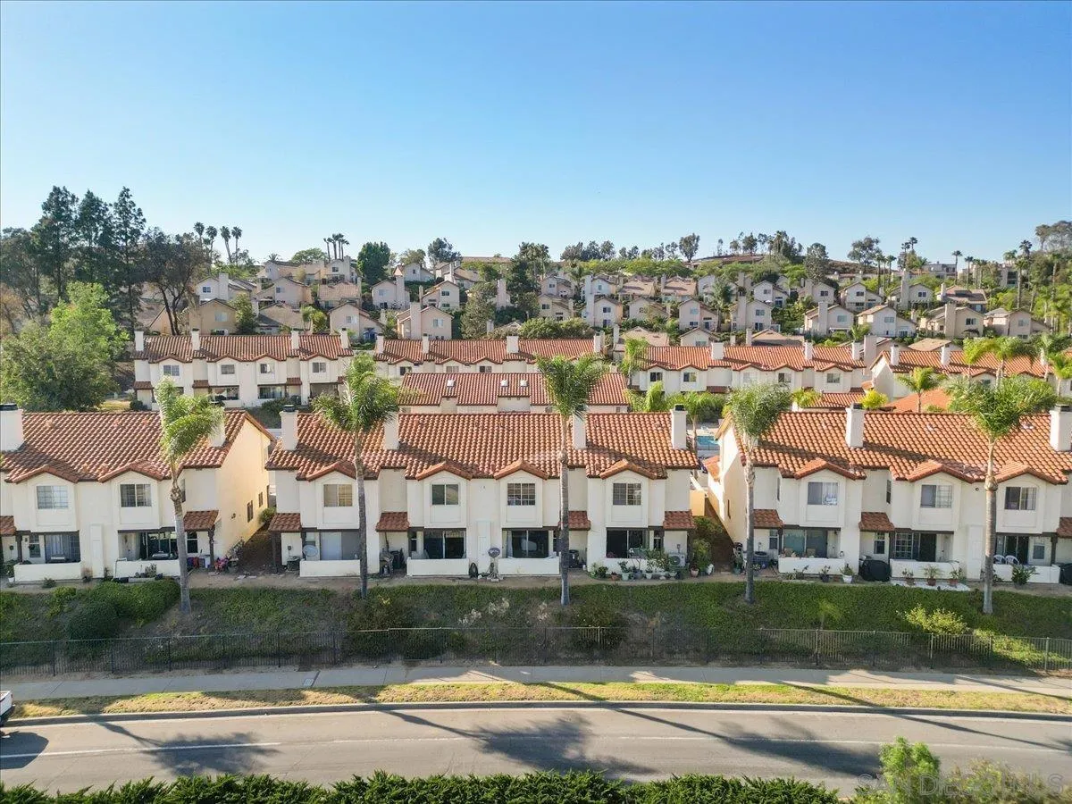 Photo #33: 260012944 Listing: Photo #33