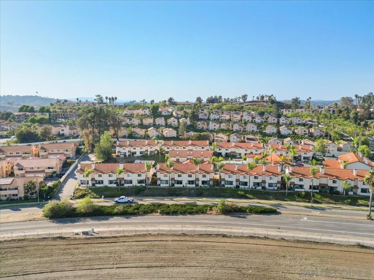 Photo #34: 260012944 Listing: Photo #34