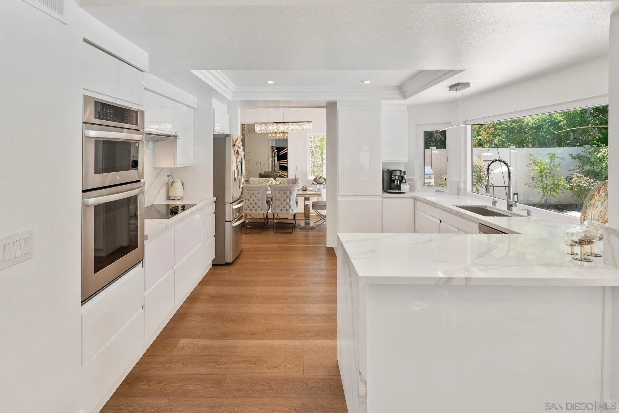https://cdn.realtyfeed.com/cdn/127/260012948/03d56dab7cf96efb15138233188813a6.webp