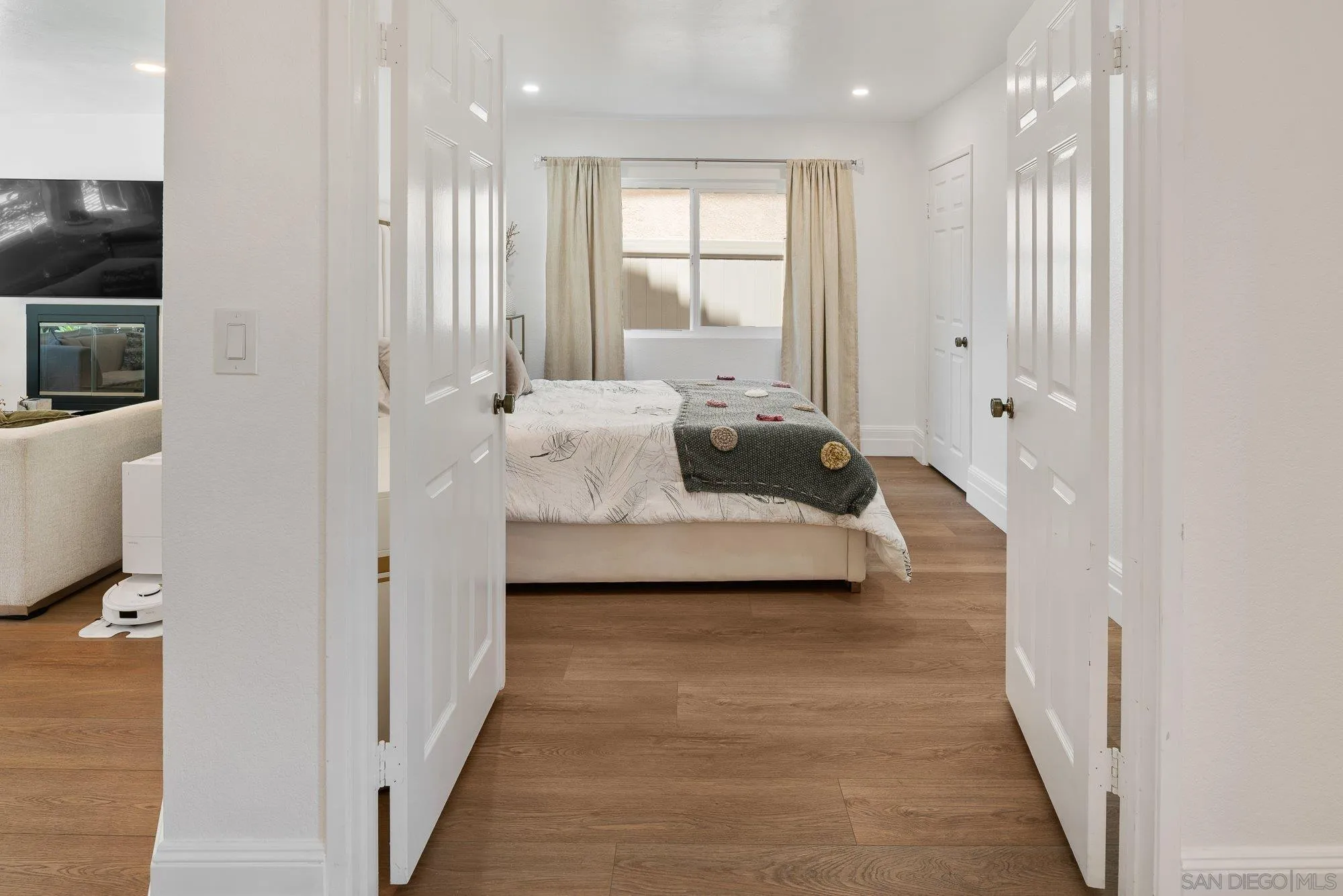https://cdn.realtyfeed.com/cdn/127/260012948/2980b8b7147109e88707365b8f90021d.webp