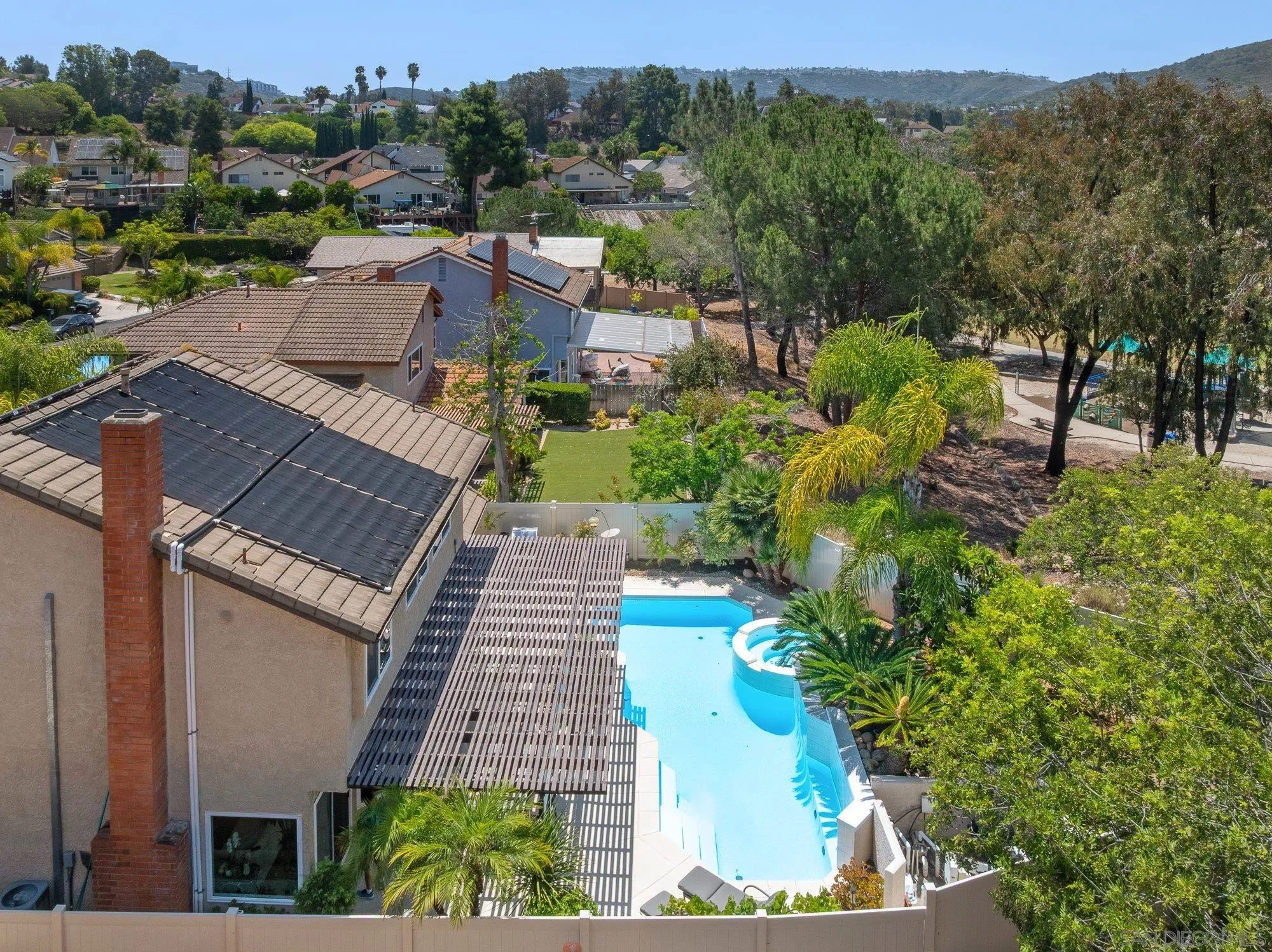 https://cdn.realtyfeed.com/cdn/127/260012948/49fc1bffd25fdd817ef6cf6abc438fdb.webp