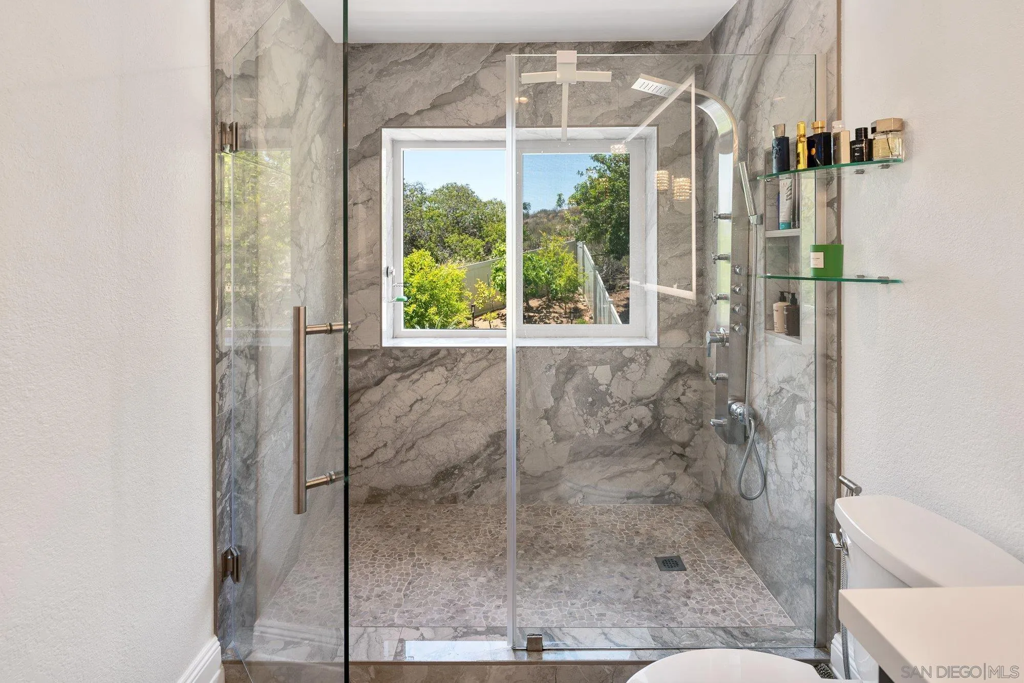 https://cdn.realtyfeed.com/cdn/127/260012948/502317985d5976ffa1f6d2a053681cca.webp