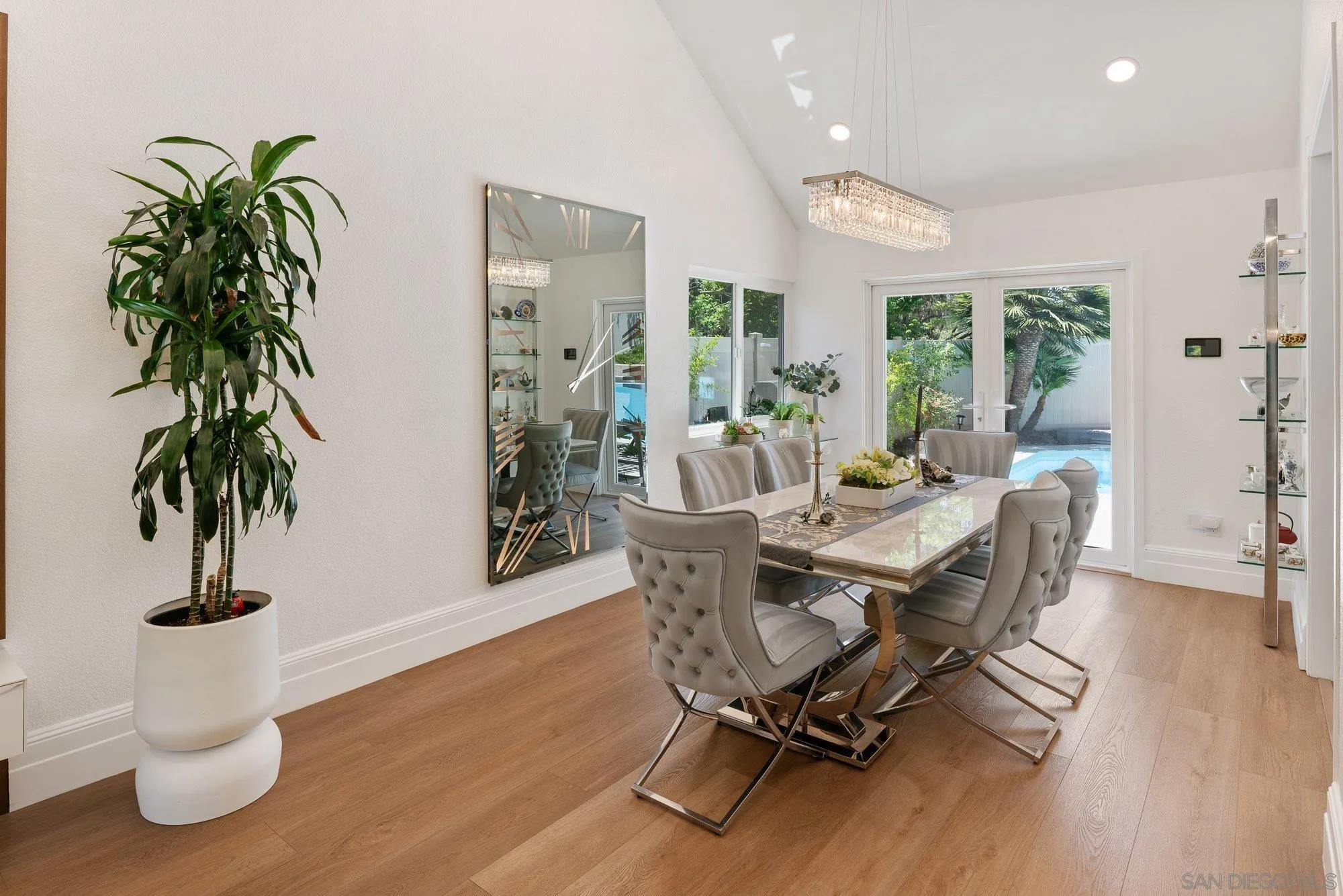 https://cdn.realtyfeed.com/cdn/127/260012948/7c781494be735020d9135587ea96fbe8.webp