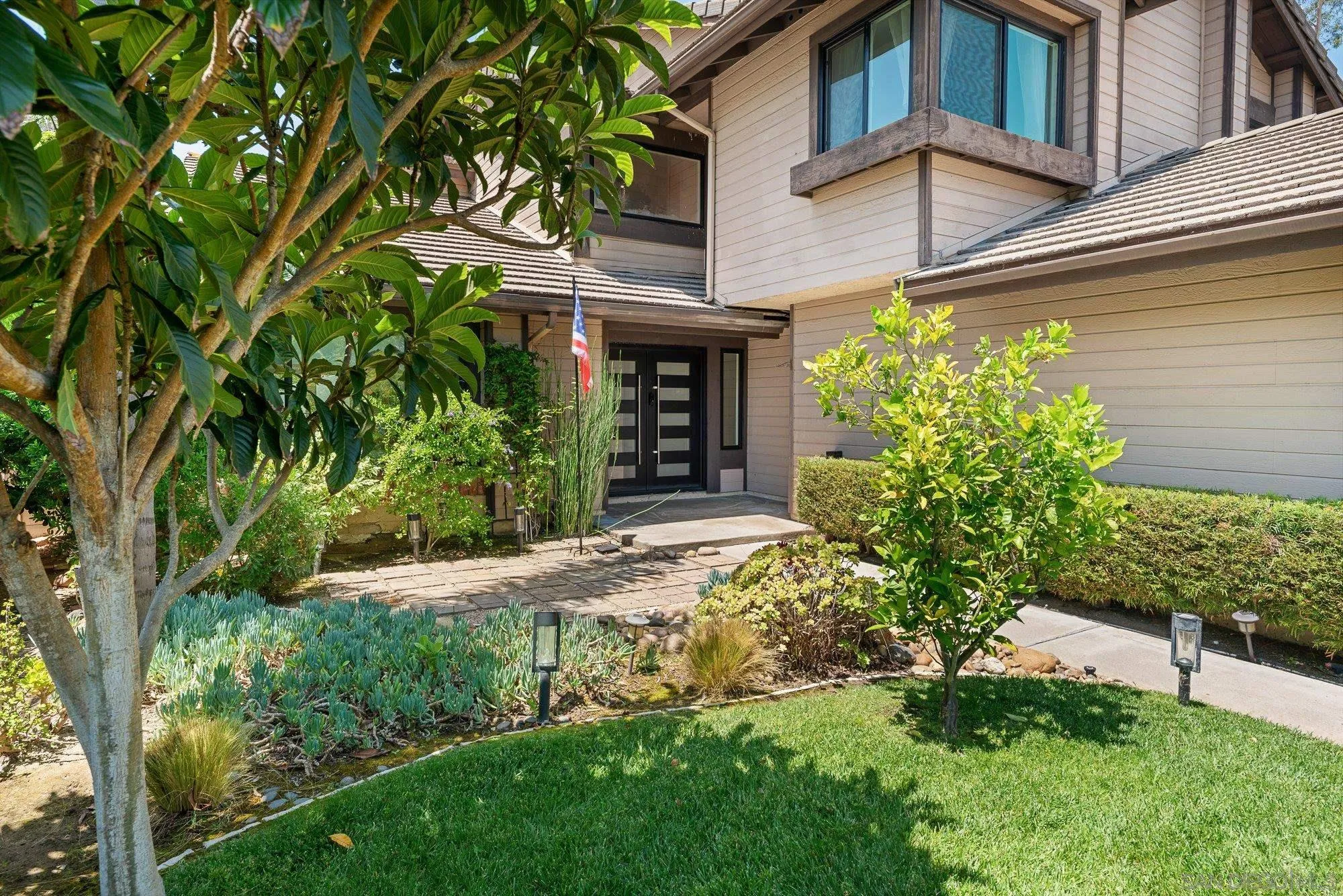 https://cdn.realtyfeed.com/cdn/127/260012948/7d3732e356e8ddf49841212f4a50bde1.webp